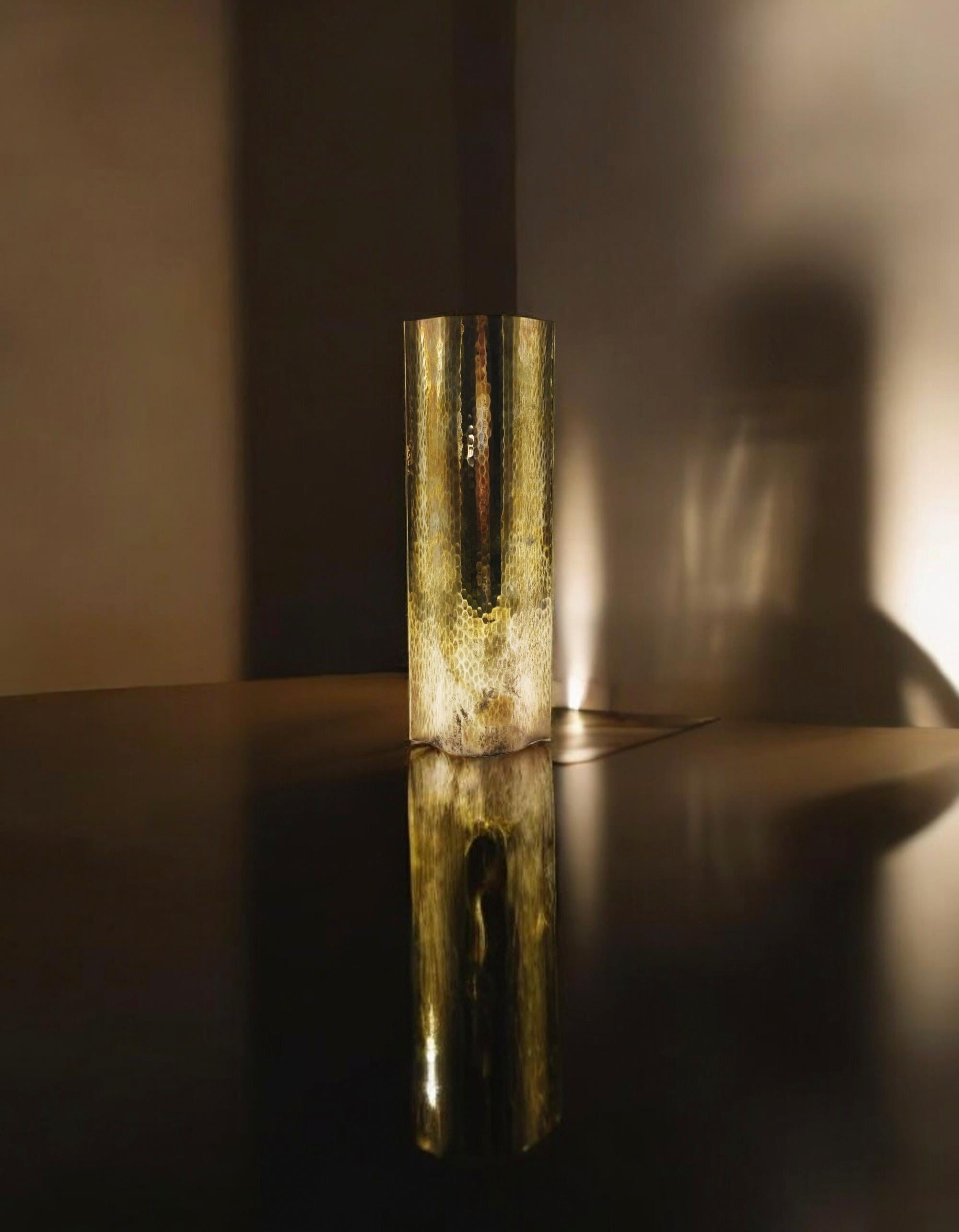 Vase Zanetto en laiton Martellato, Italie, années 1970 en vente 1