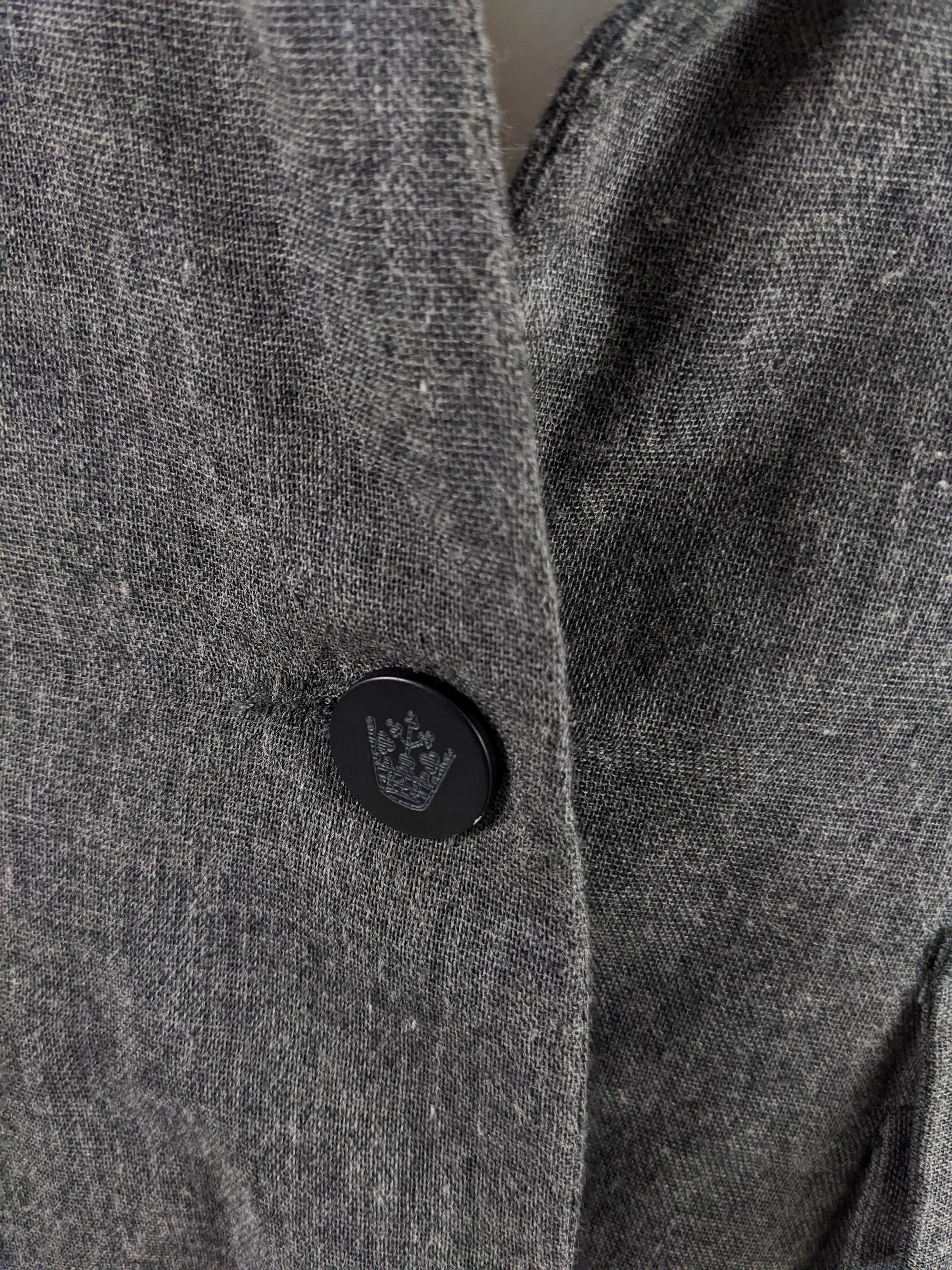 Gray Zang Toi Vintage 1990s Grey Velvet Trim Womens Blazer Jacket For Sale