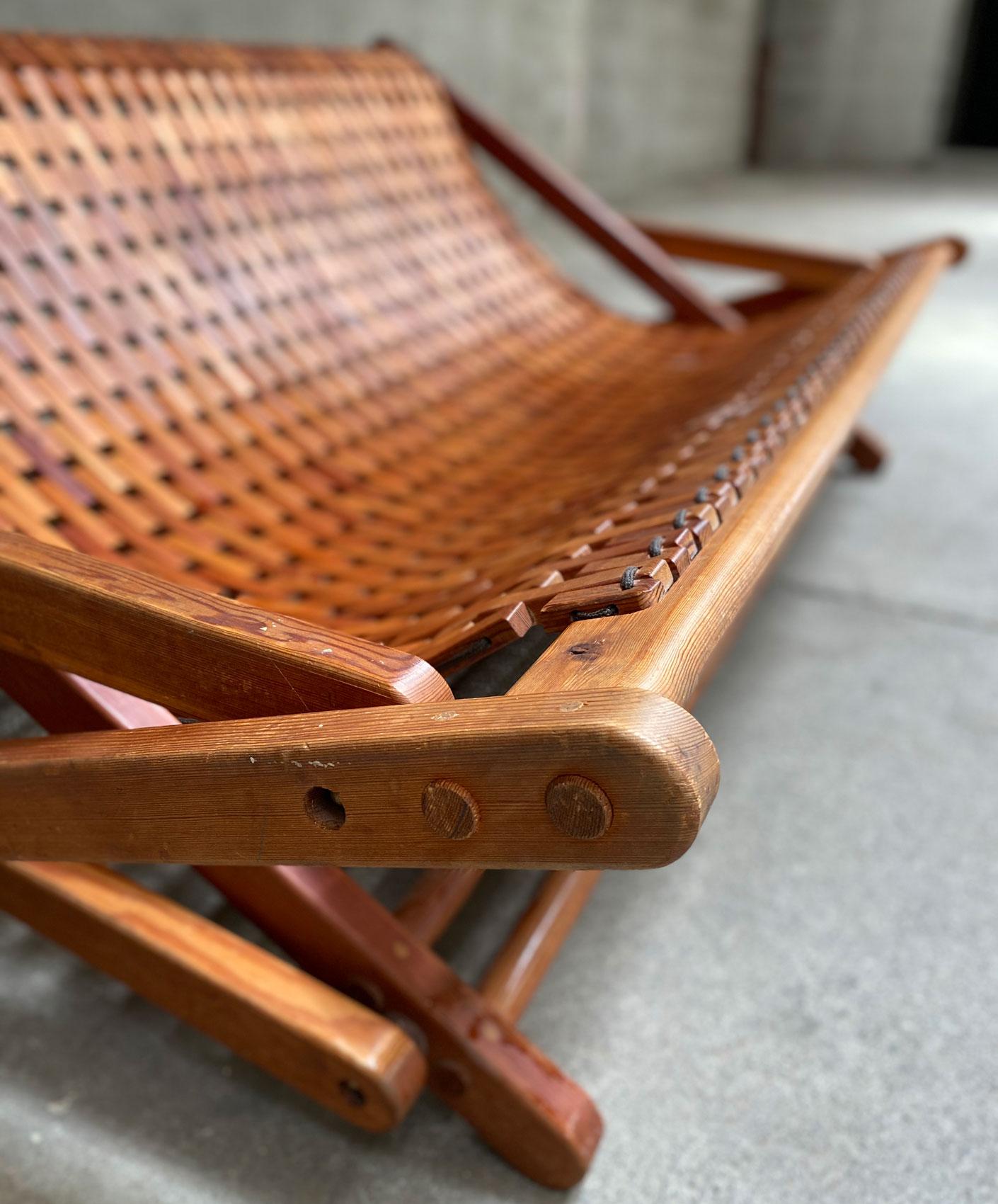 Brazilian Zanine José Caldas Style off Articulated Bench in Teak Wood and Rope For Sale