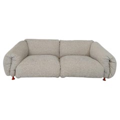 Zanotta 1046 Za:Za Max Medium Sofa in Upholstery and Steel frame by Zaven