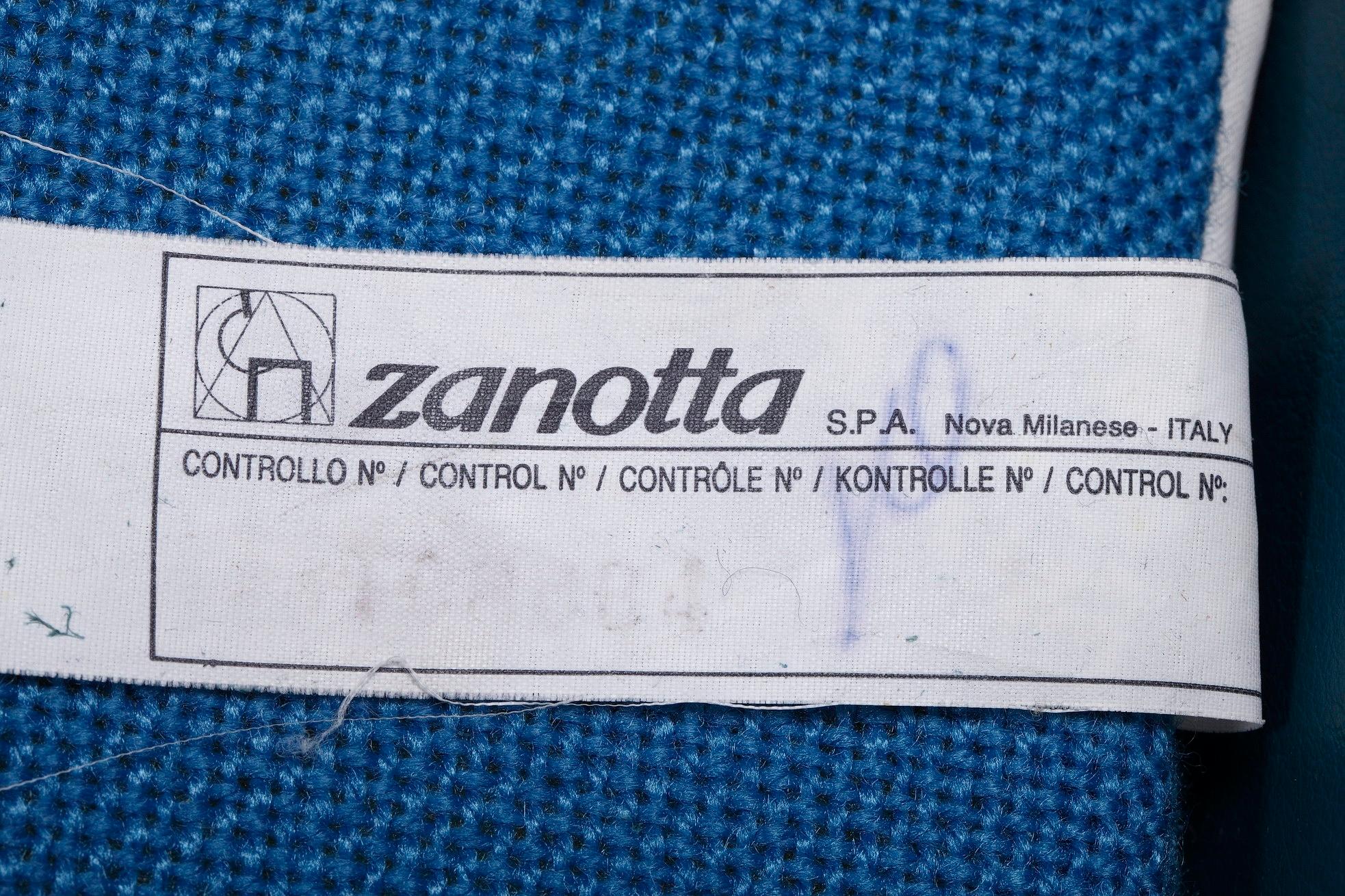 Zanotta 2-Seater Sofa in Blue Leather 1