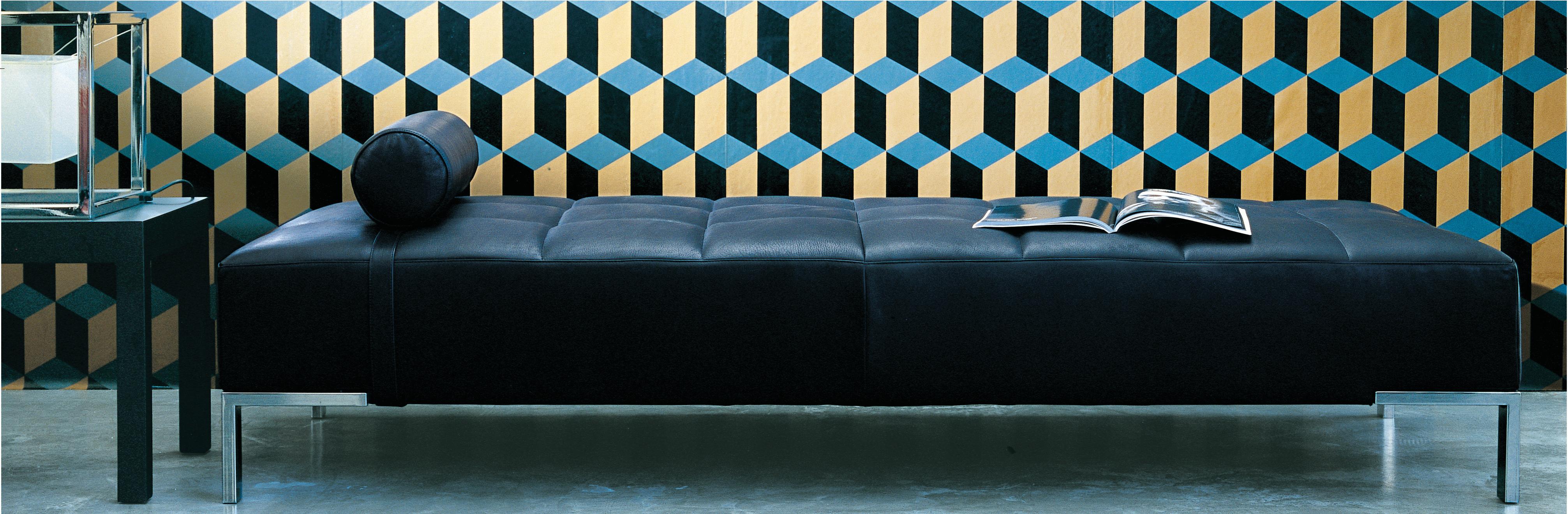 Zanotta Alfa Monobloc Sofa in Teolo Red Fabric by Emaf Progetti For Sale 1