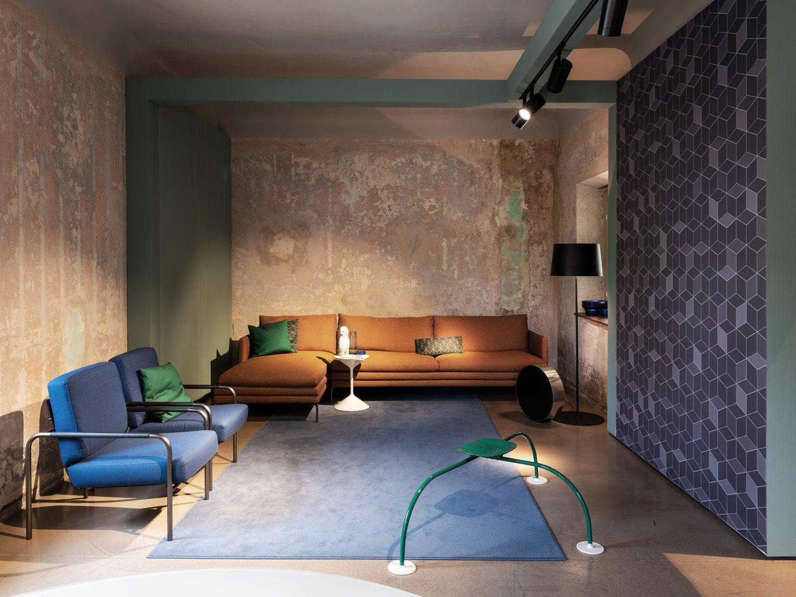 Contemporary Zanotta Allunaggio Outdoor/Indoor Seat by Achille and Pier Giacomo Castiglioni For Sale