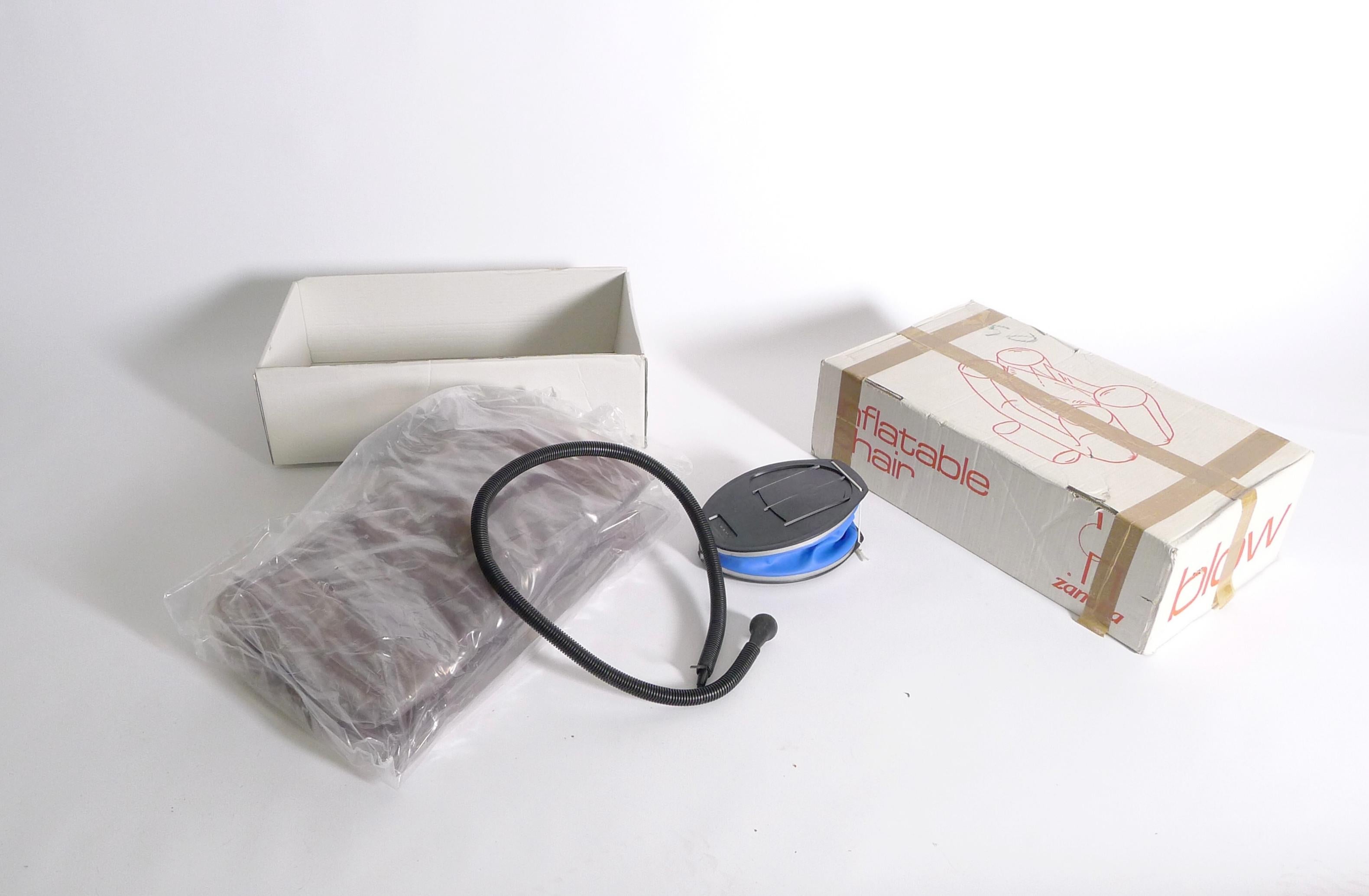 Mid-Century Modern Zanotta Blow Chair, designed 1967, unused in original box