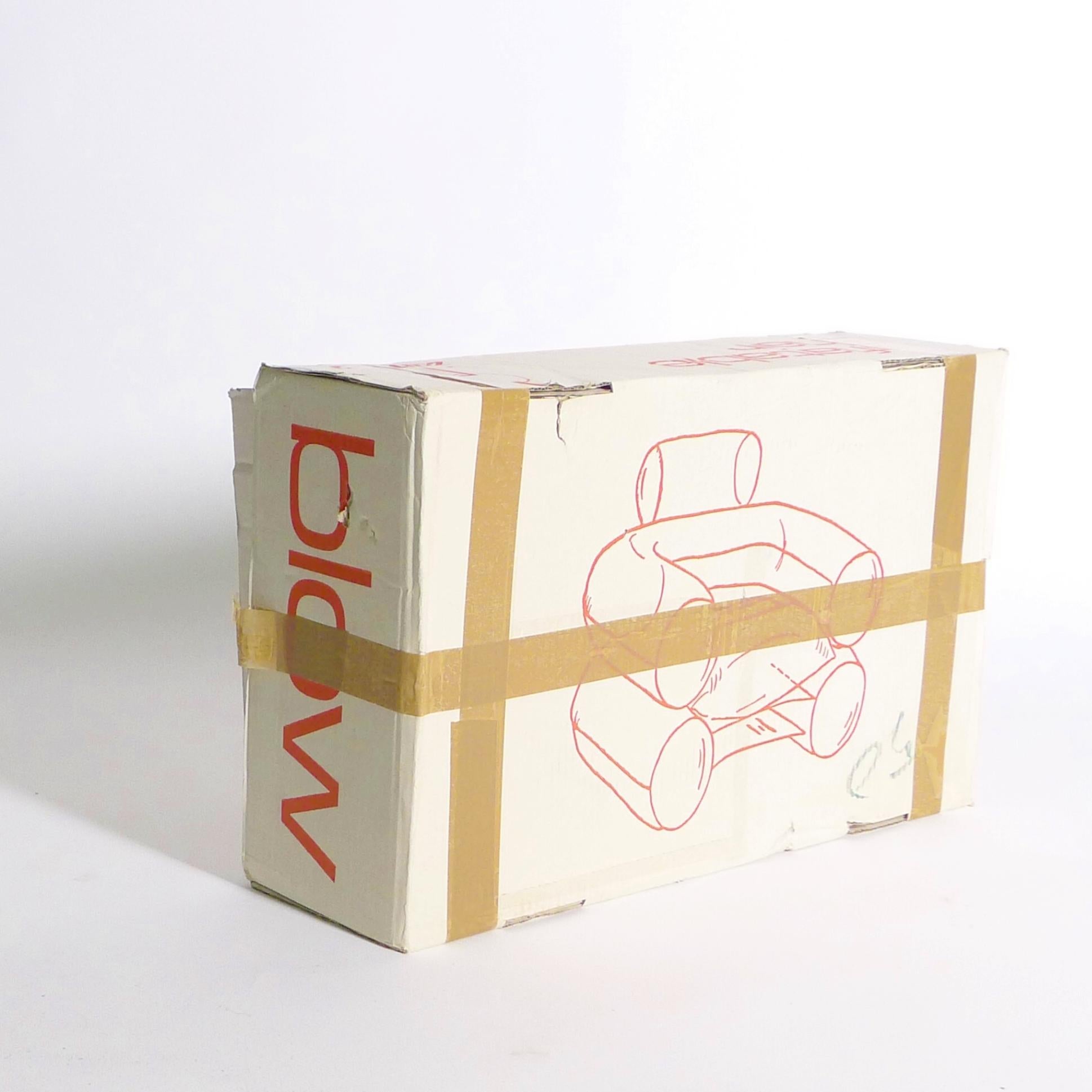Zanotta Blow Chair, designed 1967, unused in original box In Good Condition In Wargrave, Berkshire