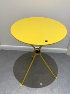 Zanotta Cumano Yellow Folding table designed by Achille Castiglioni