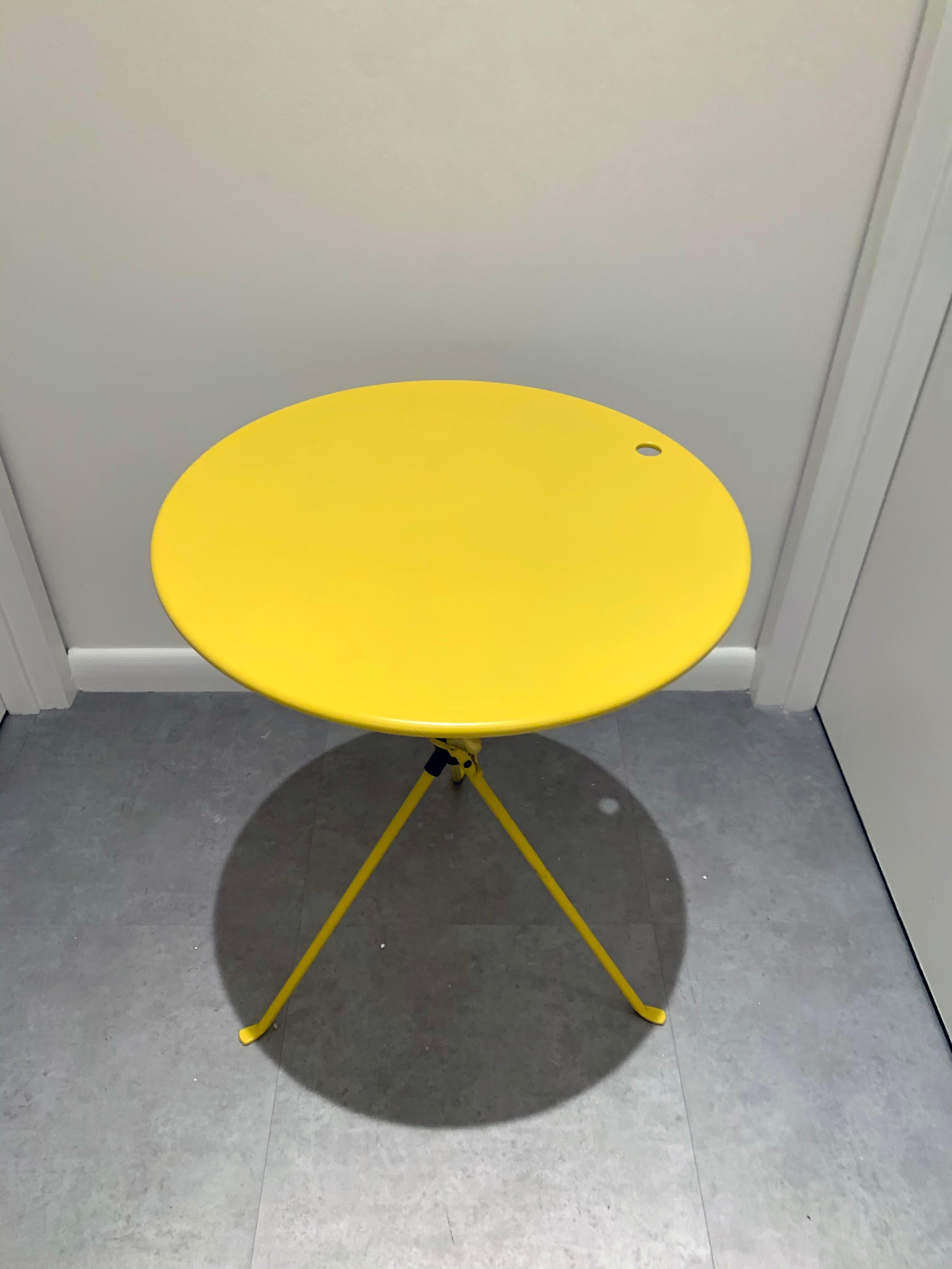 Contemporary Zanotta Cumano Yellow Folding table designed by Achille Castiglioni