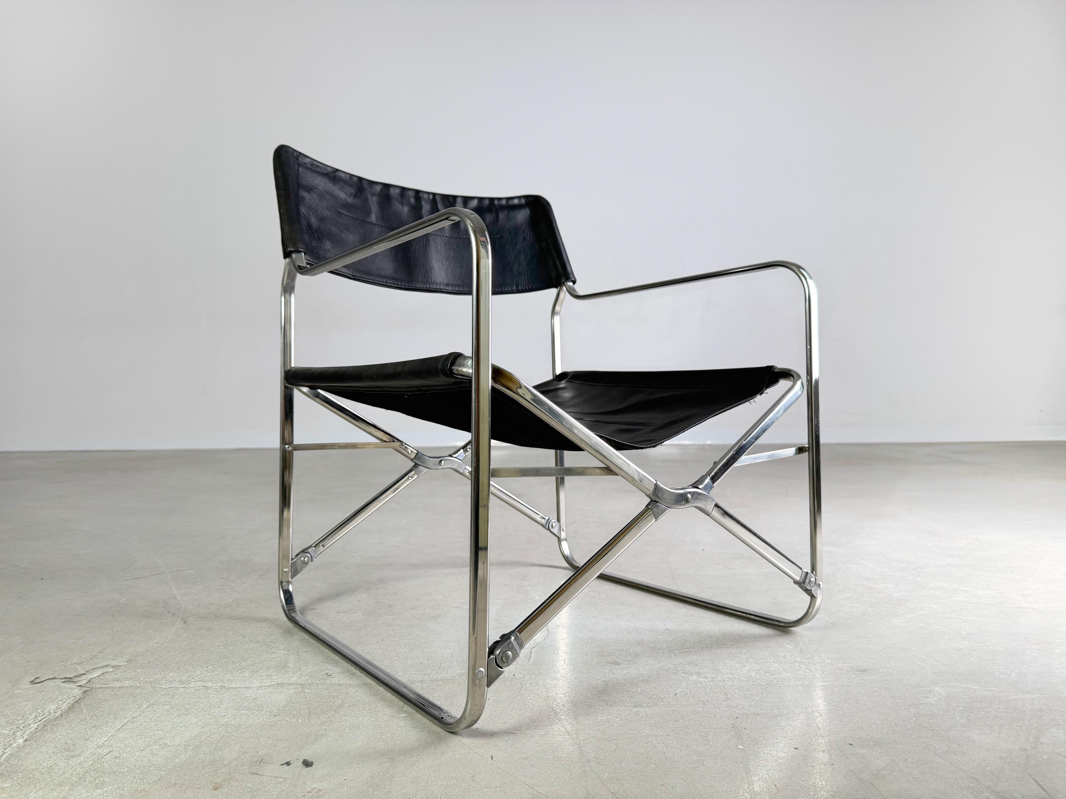 Zanotta Klappstuhl Gae Aulenti Leder April folding chair Regiestuhl In Good Condition For Sale In Berlin, DE