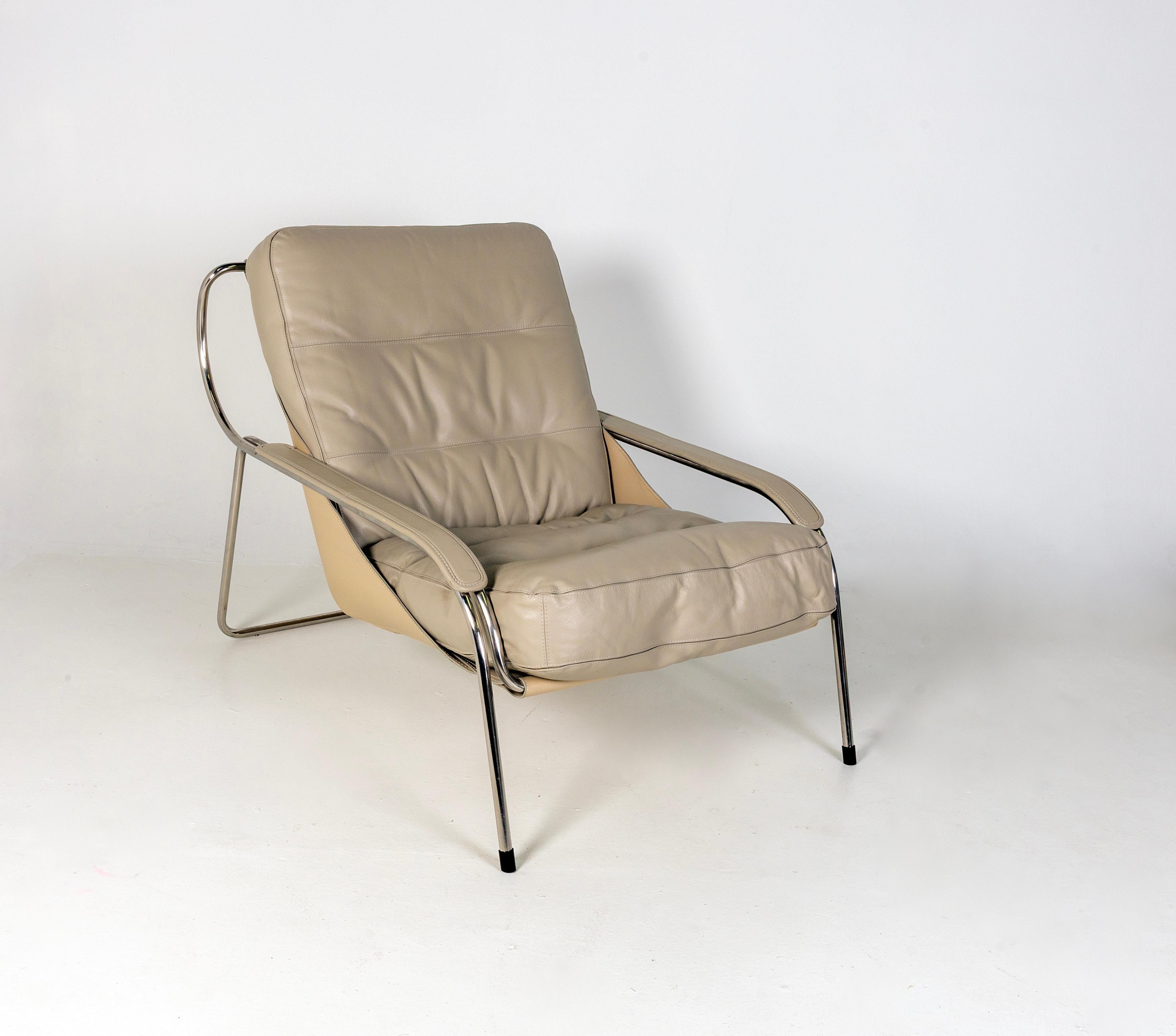 Zanotta Maggiolina Lounge Chair in Gray Leather & Steel Frame by Marco Zanuso For Sale 3