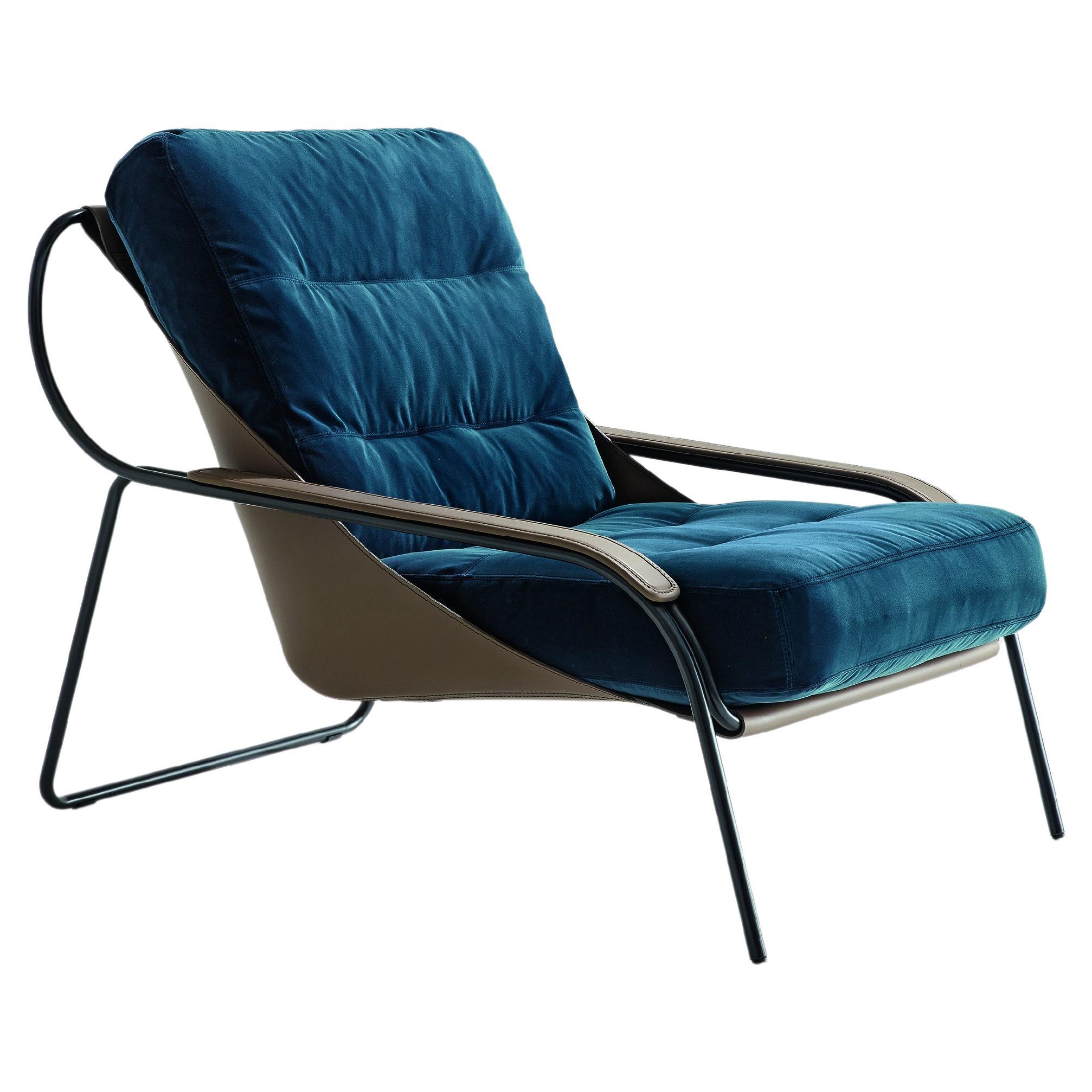 Zanotta Maggiolina Lounge Chair in Top Upholstery with Black Painted Steel Frame