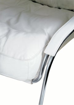 Zanotta Maggiolina Lounge Chair in White Leather & Steel Frame by Marco Zanuso