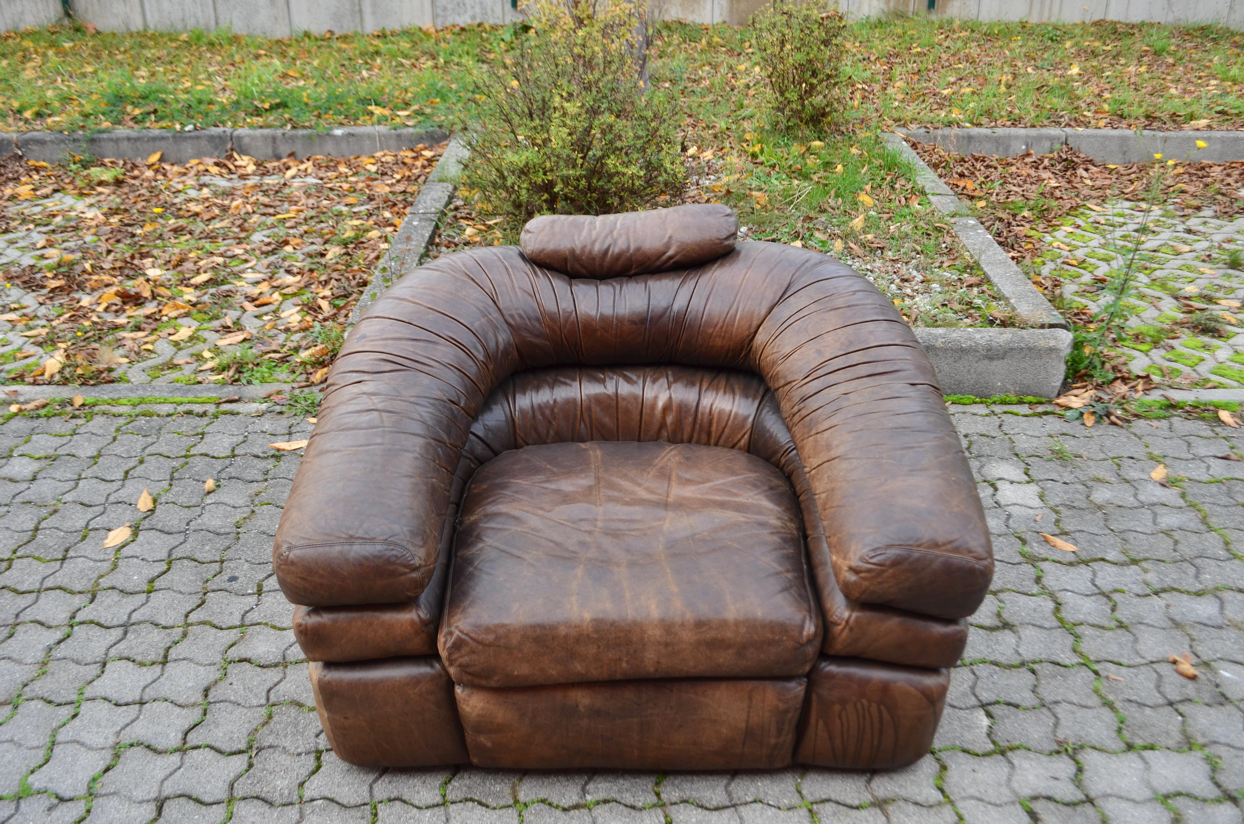 Late 20th Century Zanotta Model Straccio De Pas, D'Urbino, Lomazzi Original Lounge Leather Chair For Sale