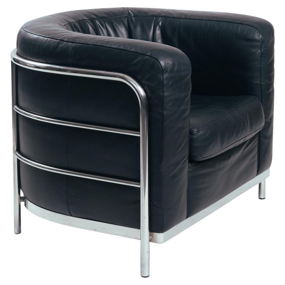 Zanotta Onda black round leather chair, inspired by le Corbusier, Italy
