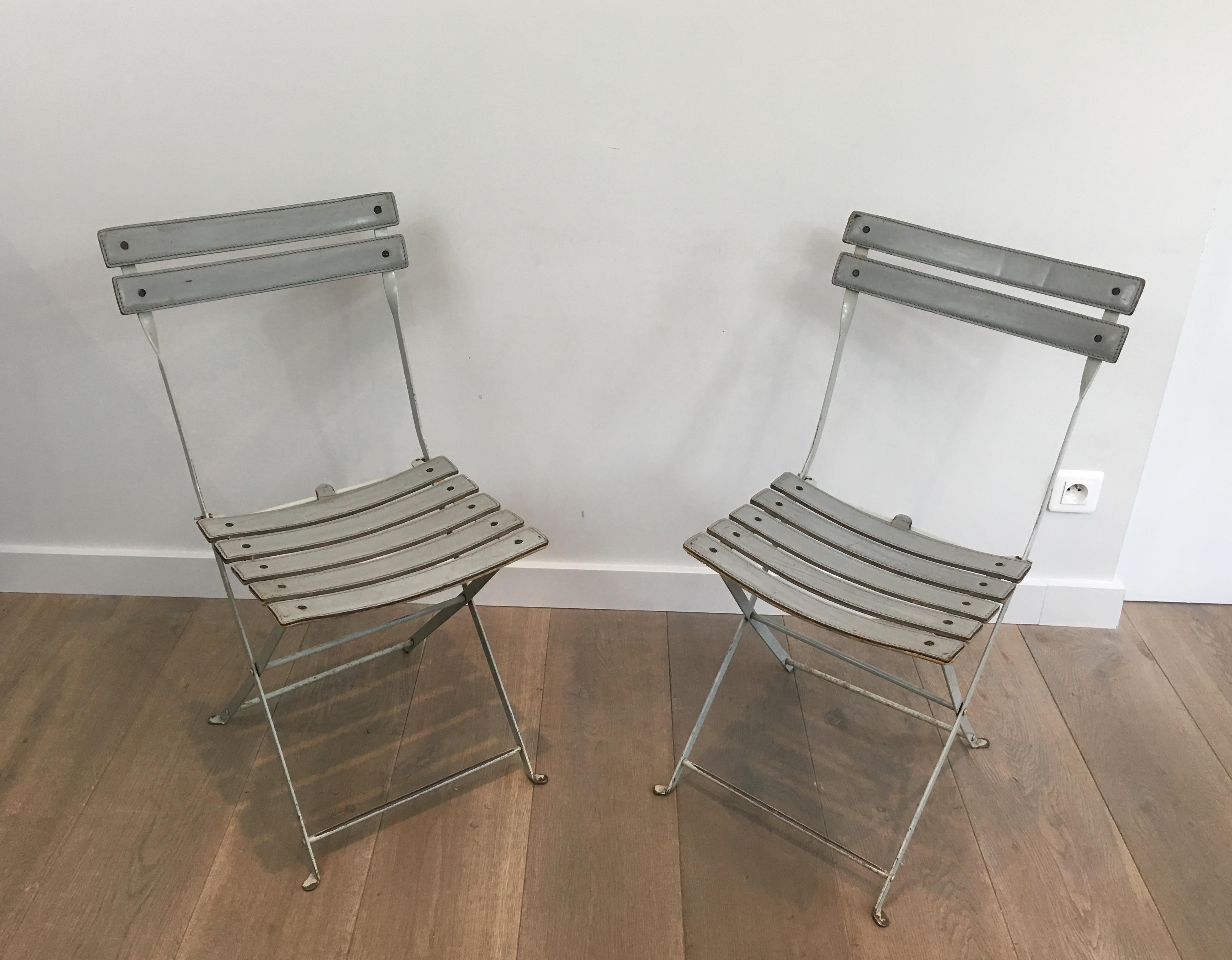 Zanotta, Pair of Grey Leather and White Lacquered Metal Folding Chairs, Italian For Sale 5