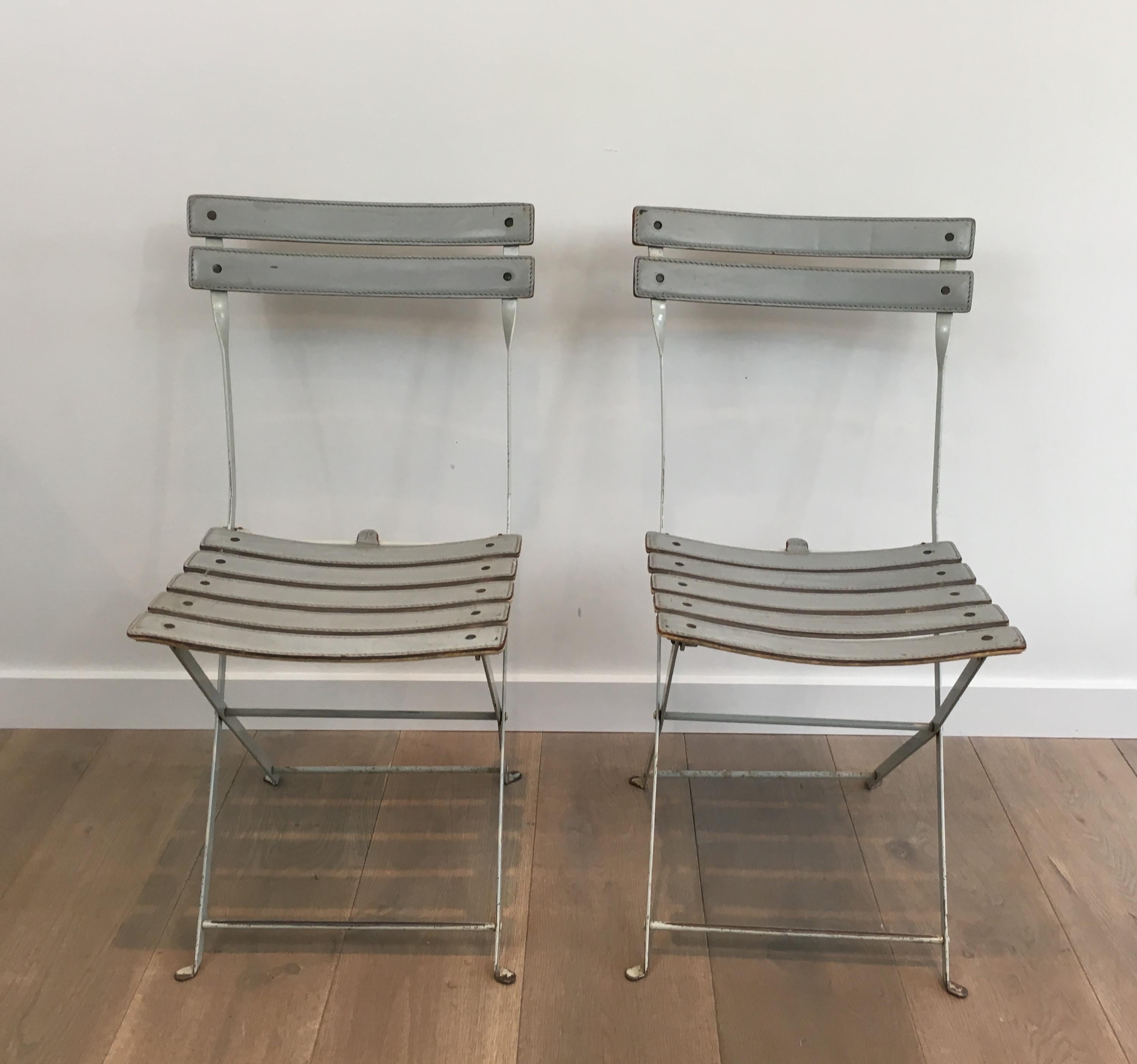 Mid-Century Modern Zanotta, Pair of Grey Leather and White Lacquered Metal Folding Chairs, Italian For Sale