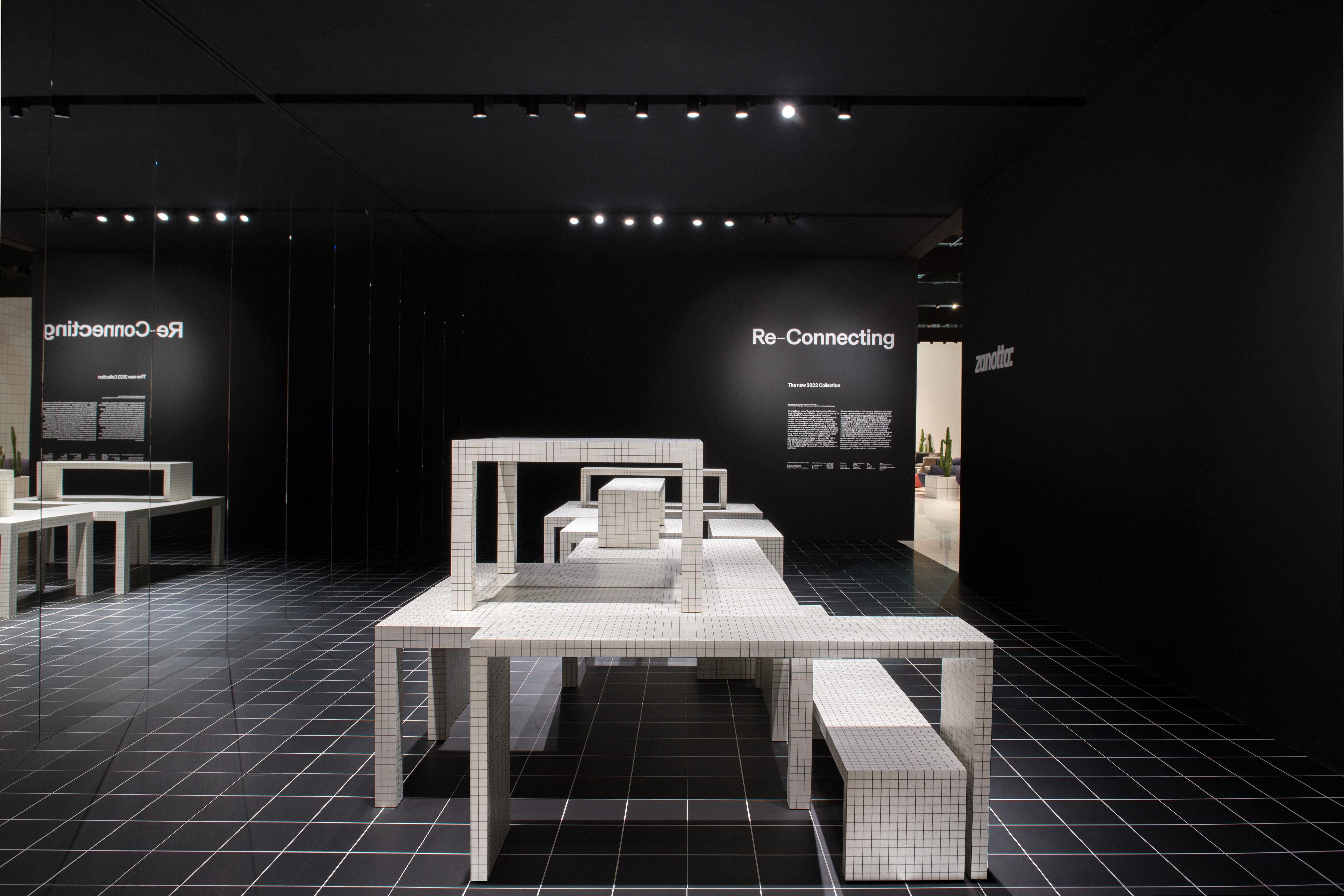 Contemporary Zanotta Quaderna 656 Small Table in White Plastic Laminate by Superstudio For Sale