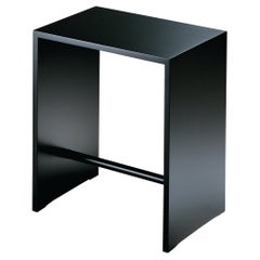 Sgabello Zanotta Sgabillo con struttura laccata nera di Max Bill