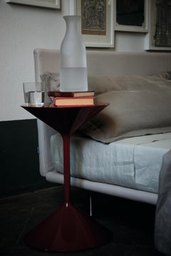 Zanotta Tempo Small Table in White Finish with Lacquered Top by Prospero Rasulo