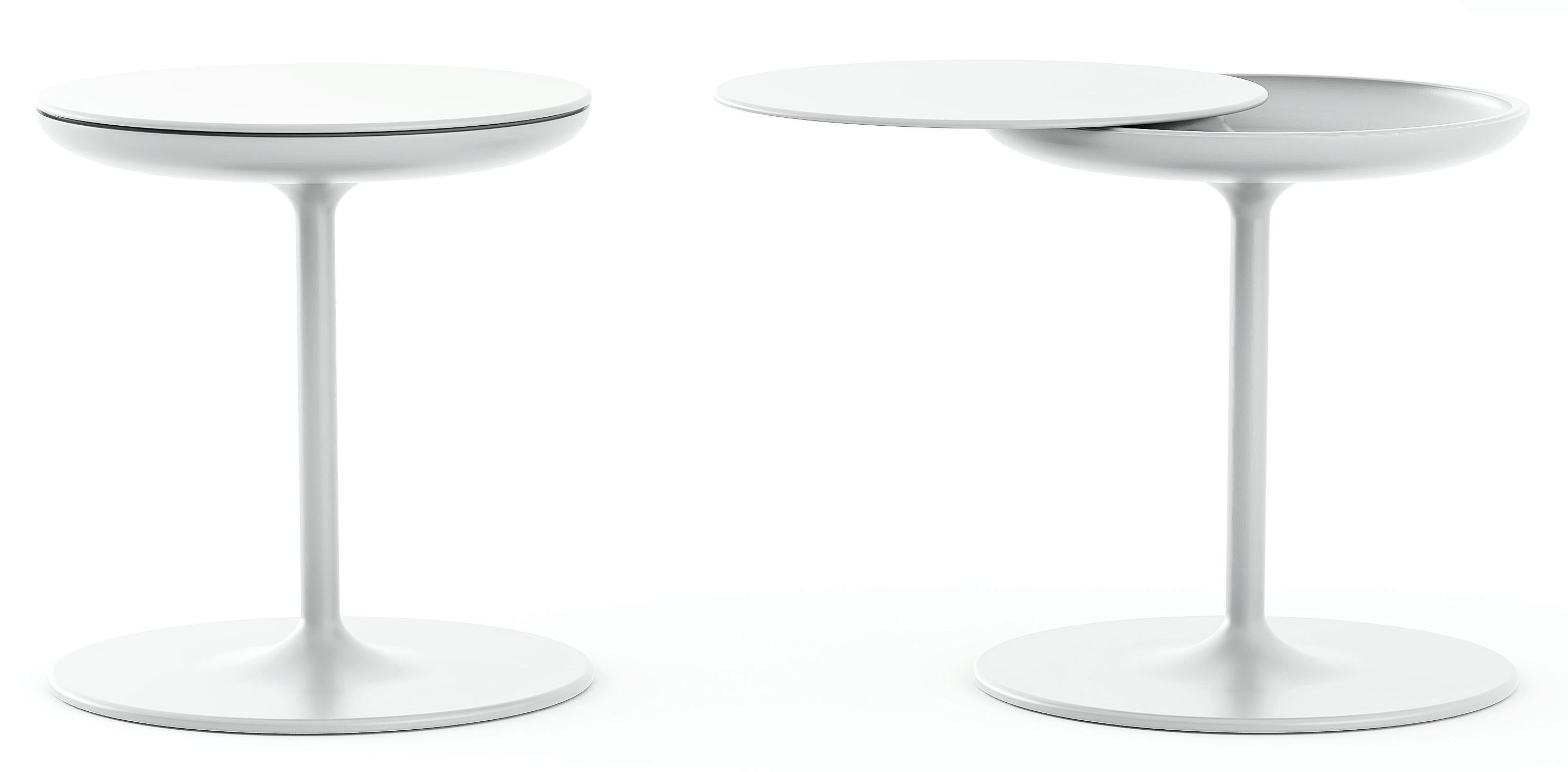 italien Petite table Zanotta Toi en finition blanche avec plateau en contreplaqué par Salvatore Indriolo en vente