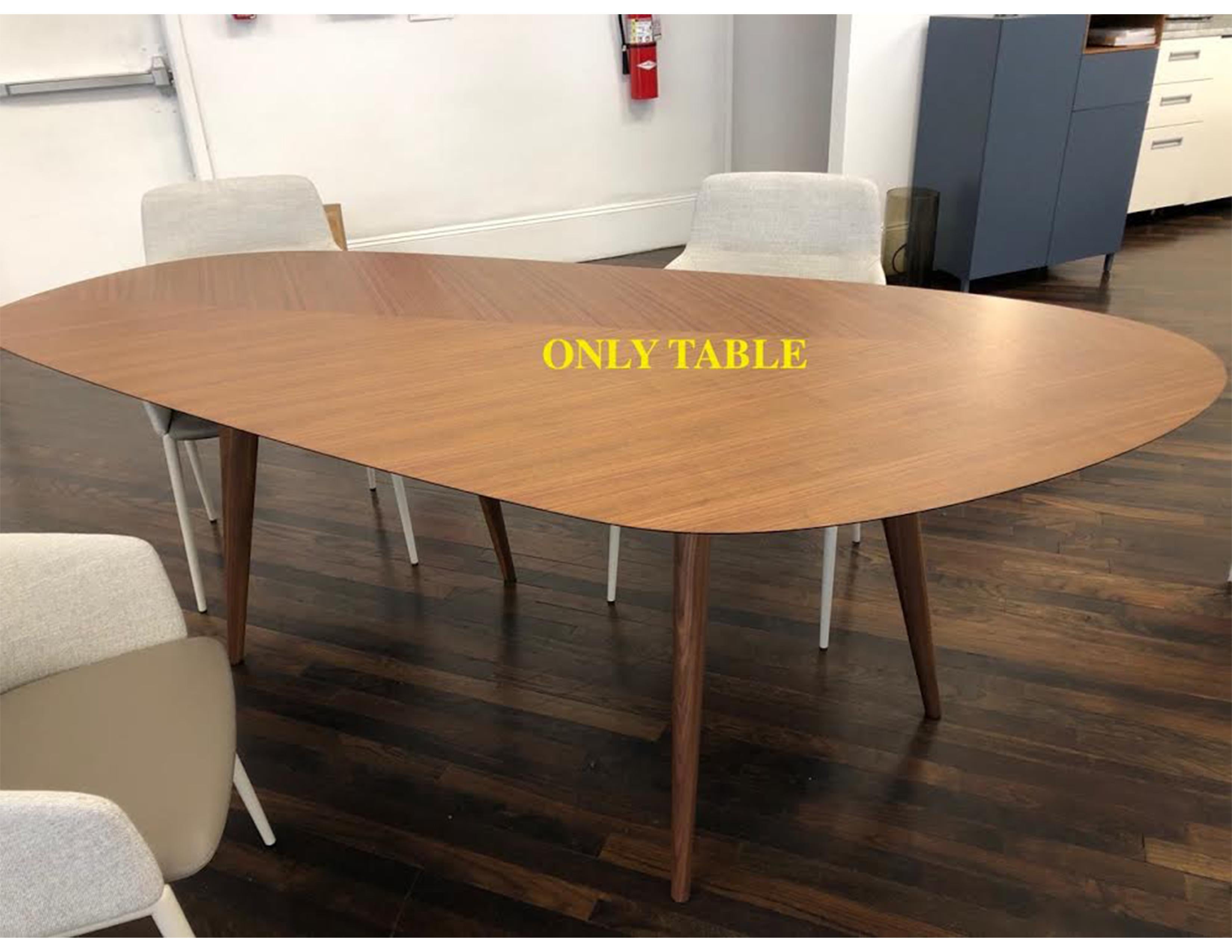 Zanotta Walnut Tweed Table by Garcia Cumini In Excellent Condition In New York, NY