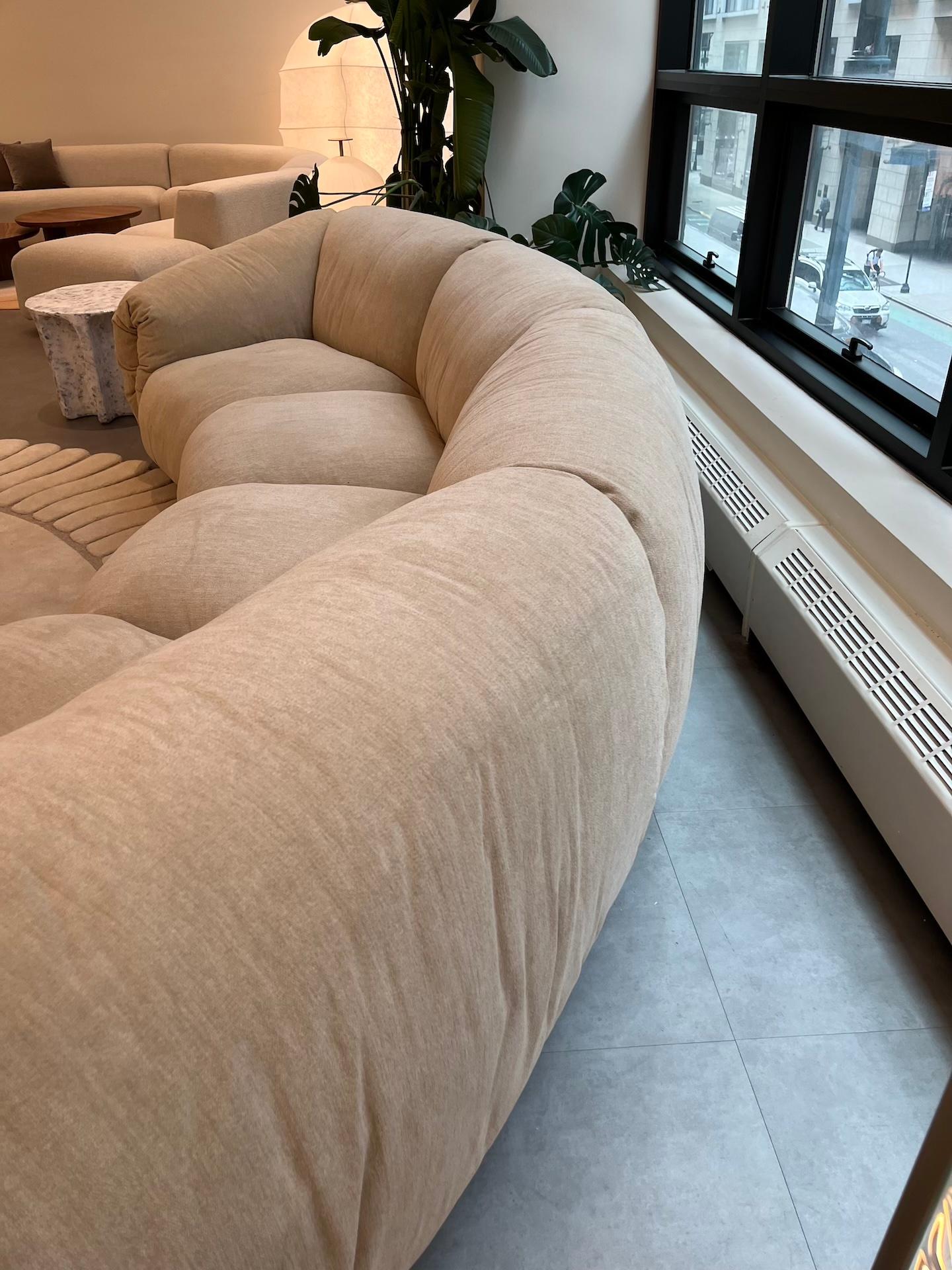 XXI secolo e contemporaneo Zanotta Za Za Max Sofa di Zaven in STOCK in vendita