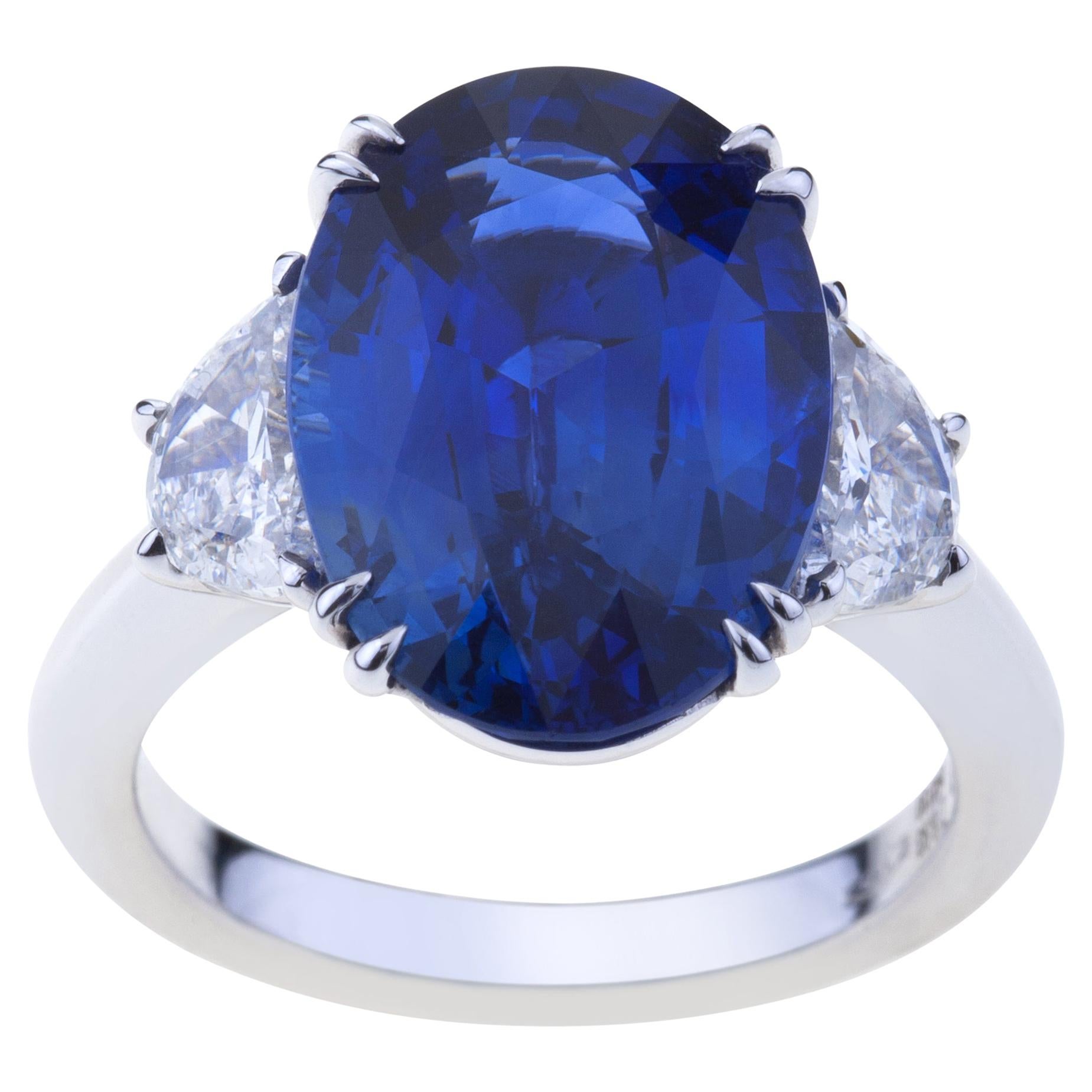 Sapphire Ring White Gold with Diamonds, with Certificate For Sale