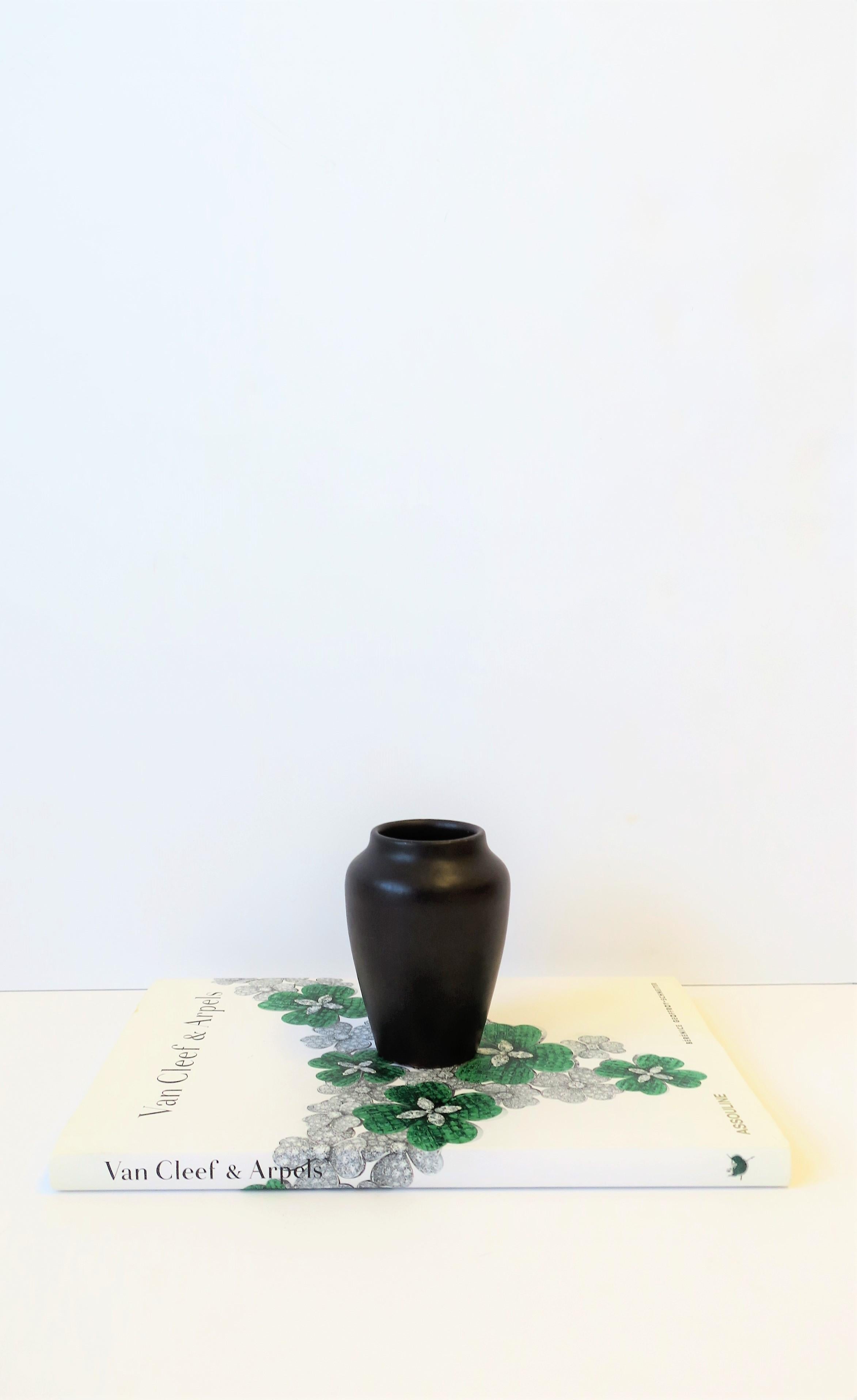 Glazed Zark Arts & Crafts Matte Pottery Vase