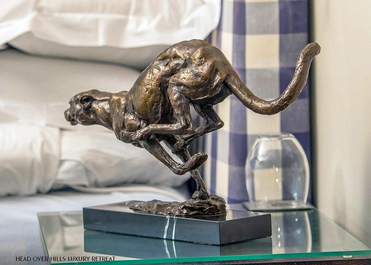 zawadi sculptures