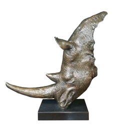 Tête de rhinocéros en bronze