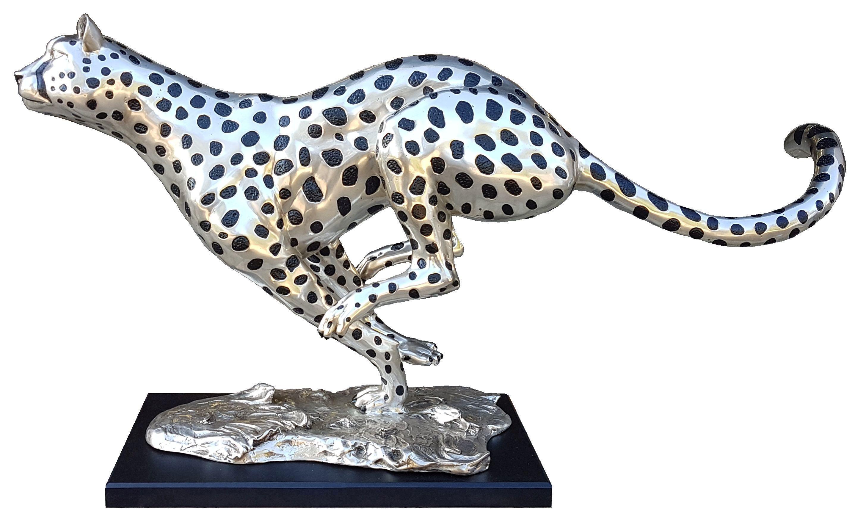 Silver-plated bronze cheetah running sculpture - Sculpture by Zawadi