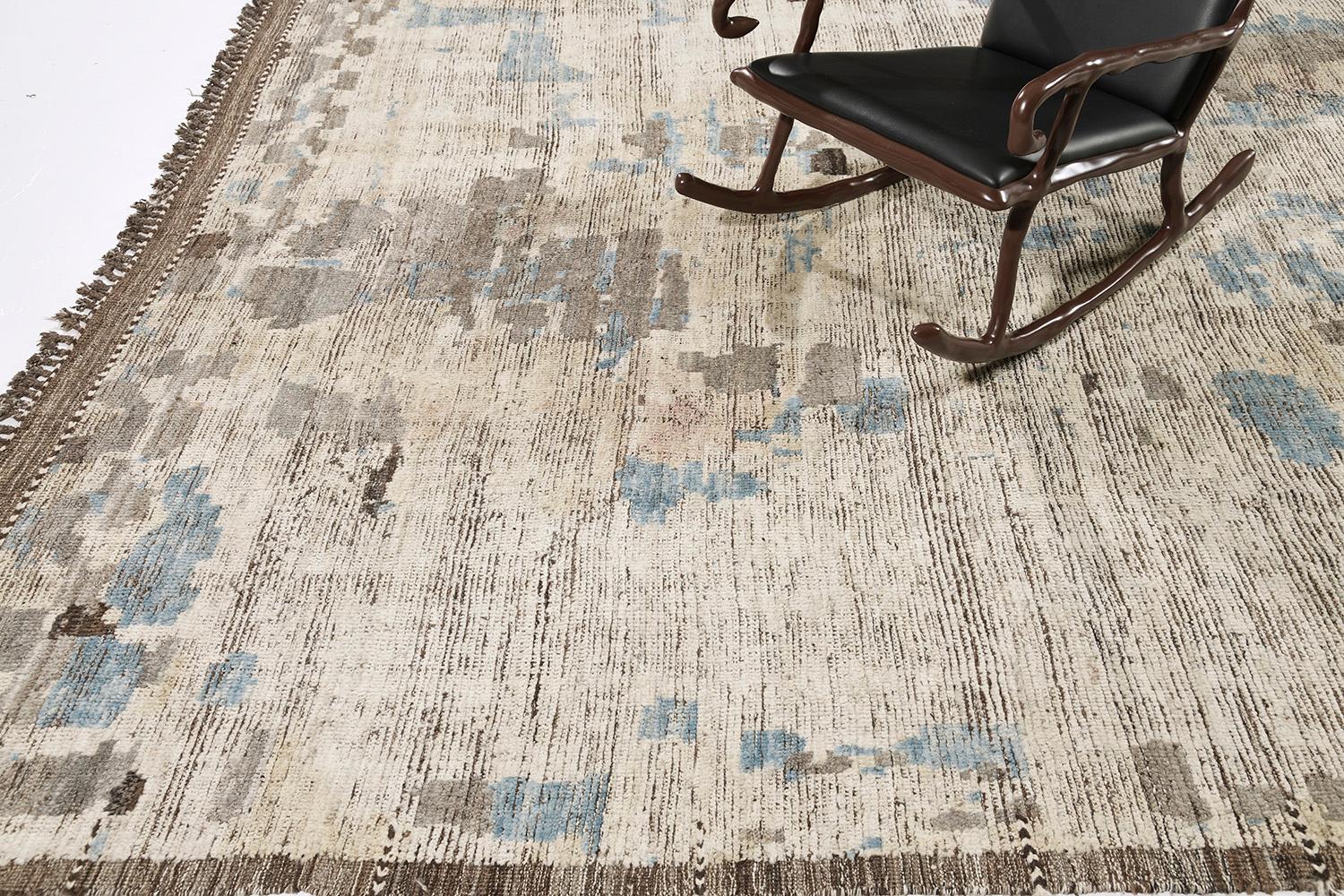Zazate is made of luxurious wool and is made of timeless design elements. Its weaving of natural earth tones and unique design elements is what makes the Atlas Collection so unique and sought after. Mehraban's Atlas collection is noted for its