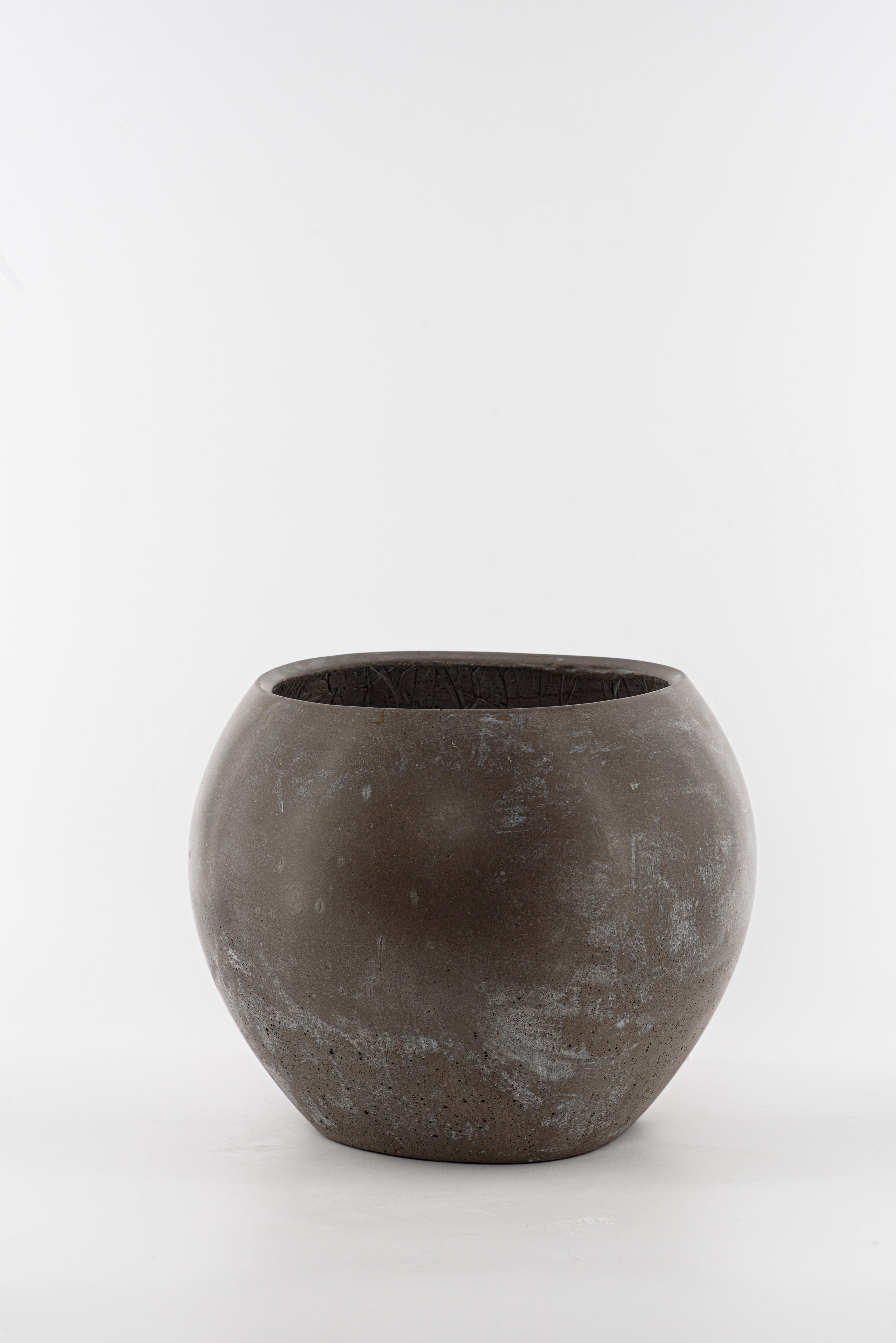 Italian Zazen Collection Concrete Vase, Mod. I For Sale