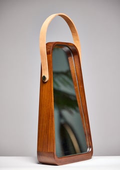 ZAZIE Table-miroir contemporaine en noyer et cuir par REDA AMALOU DESIGN