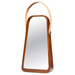 ZAZIE Table-miroir contemporaine en noyer et cuir par REDA AMALOU DESIGN