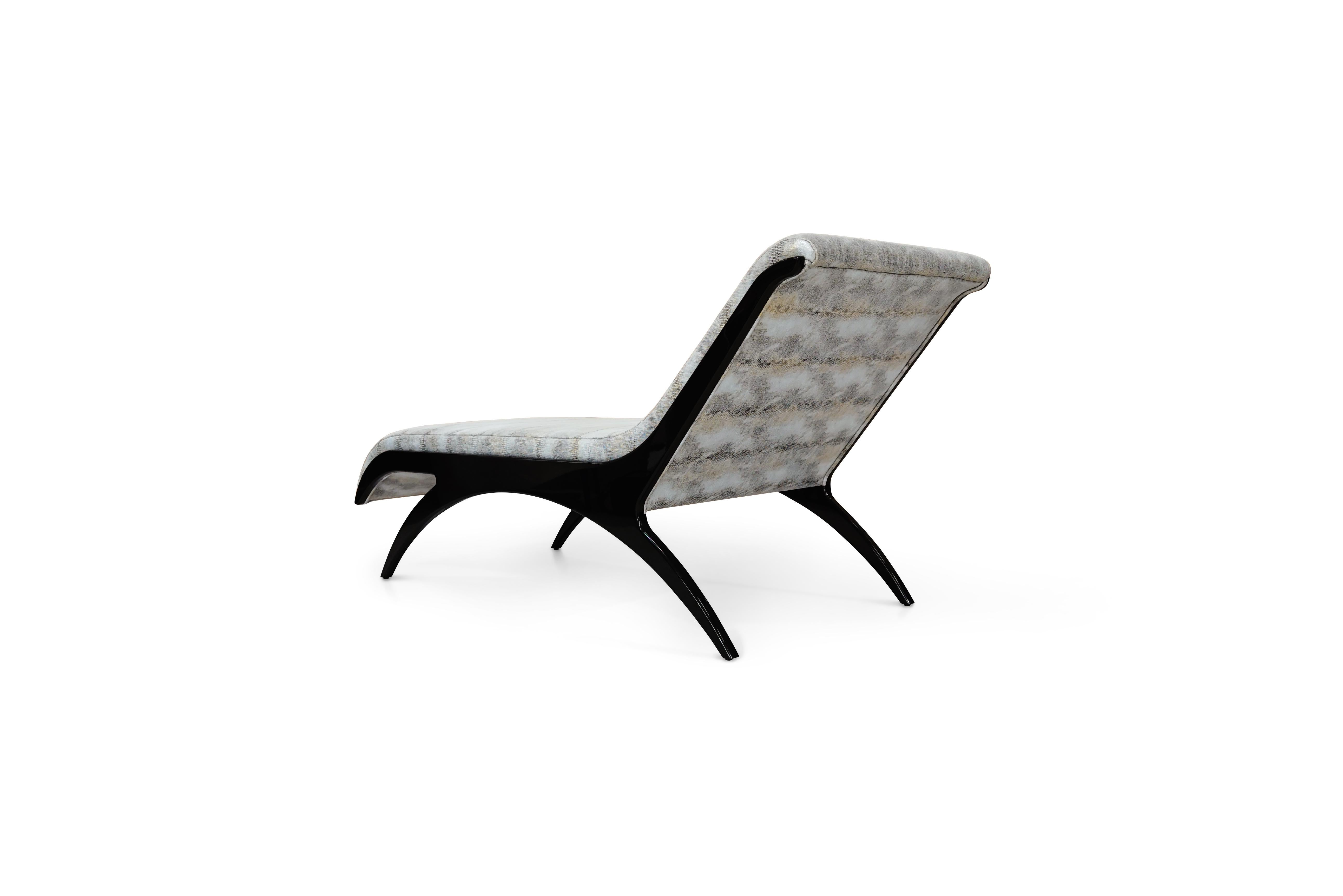 Zeba Chaise In New Condition For Sale In New York, NY