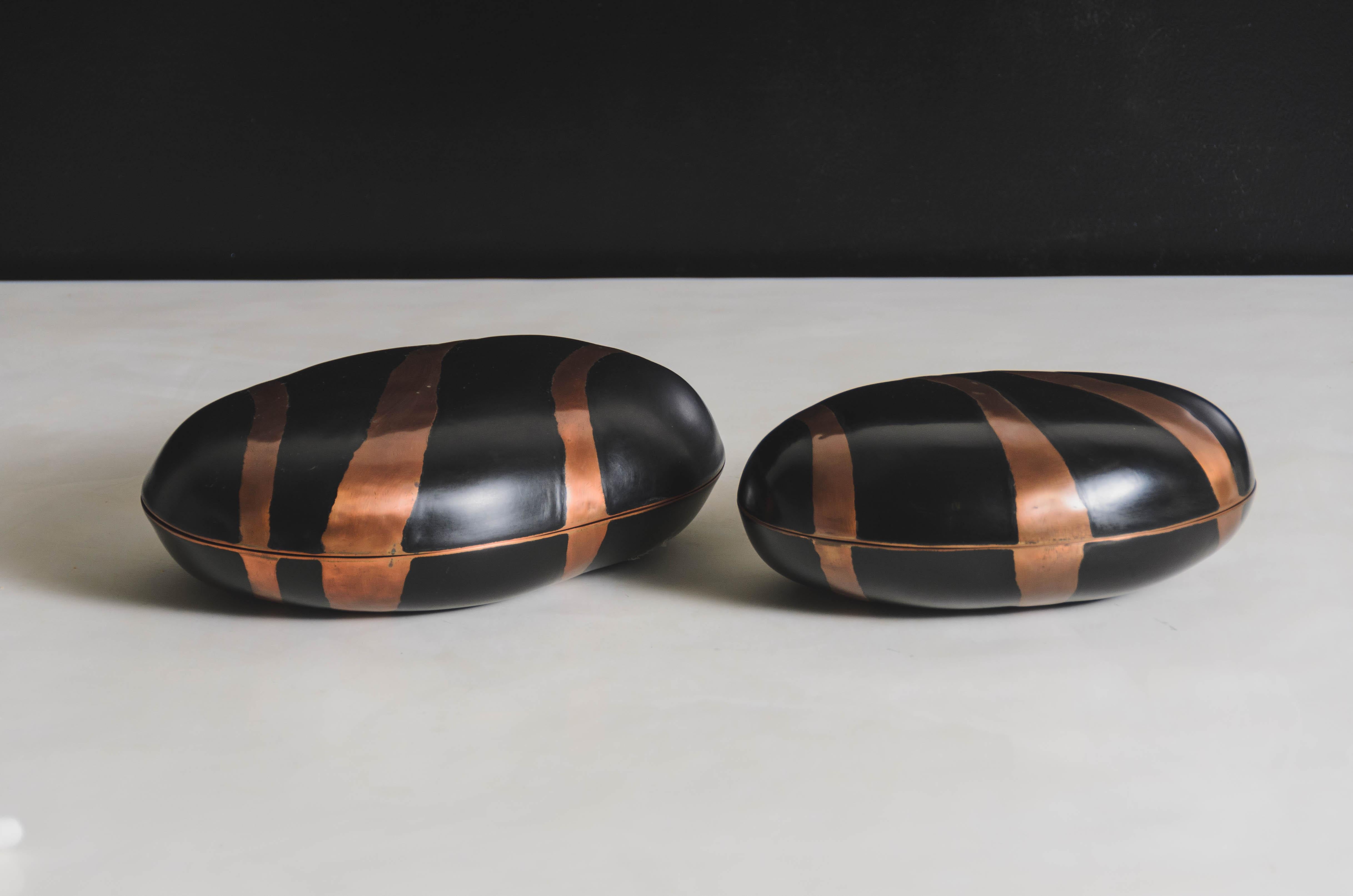Contemporary Zebra Box in Black Lacquer and Copper by Robert Kuo, Hand Repoussé, Limited For Sale