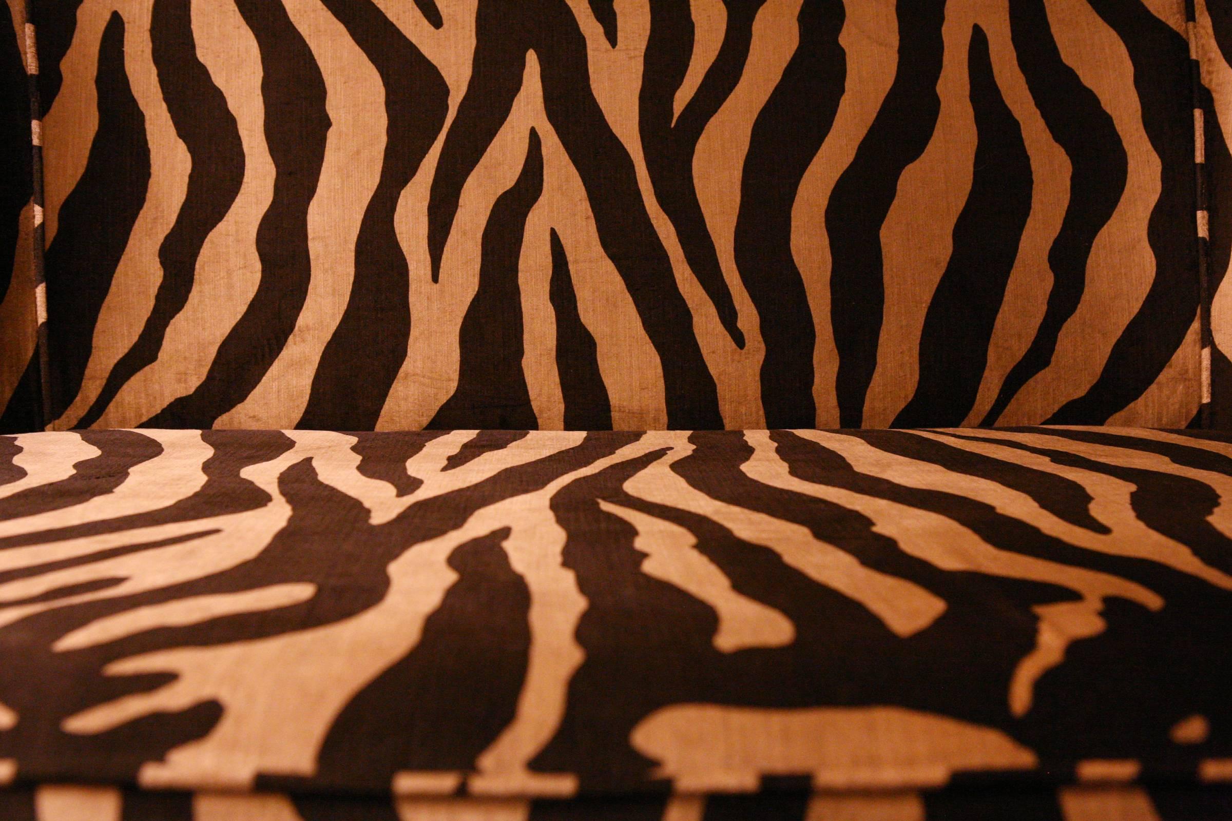 Contemporary Zebra Gold Sofa in Velvet Fabric For Sale