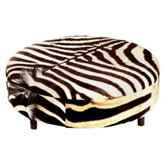 Pouf en peau de zèbre, chocolat et crème, rond, Contemporary, New Hides, USA Made