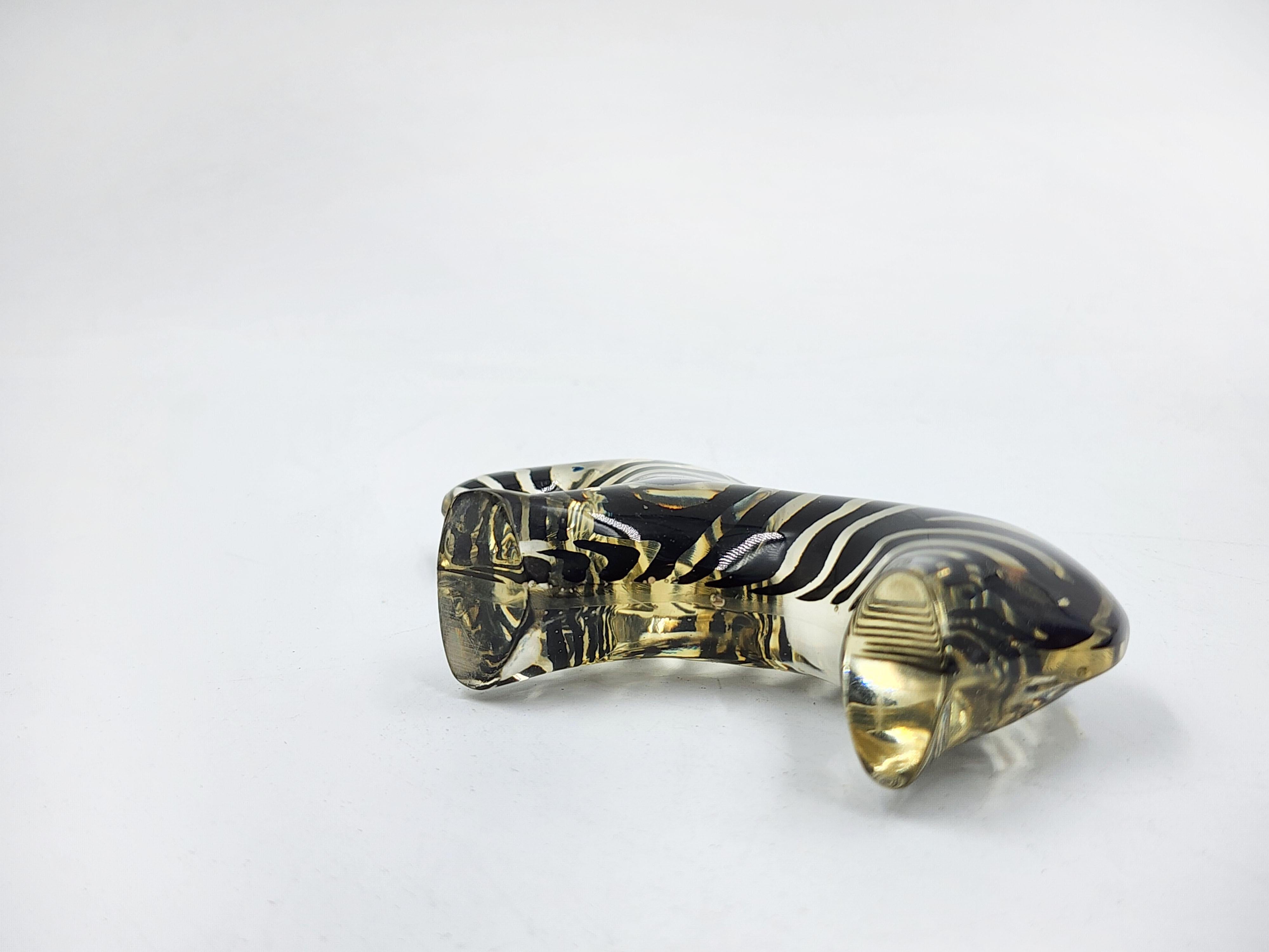 Postmoderno Scultura in acrilico Zebra Lucite di Abraham Palatnik in vendita