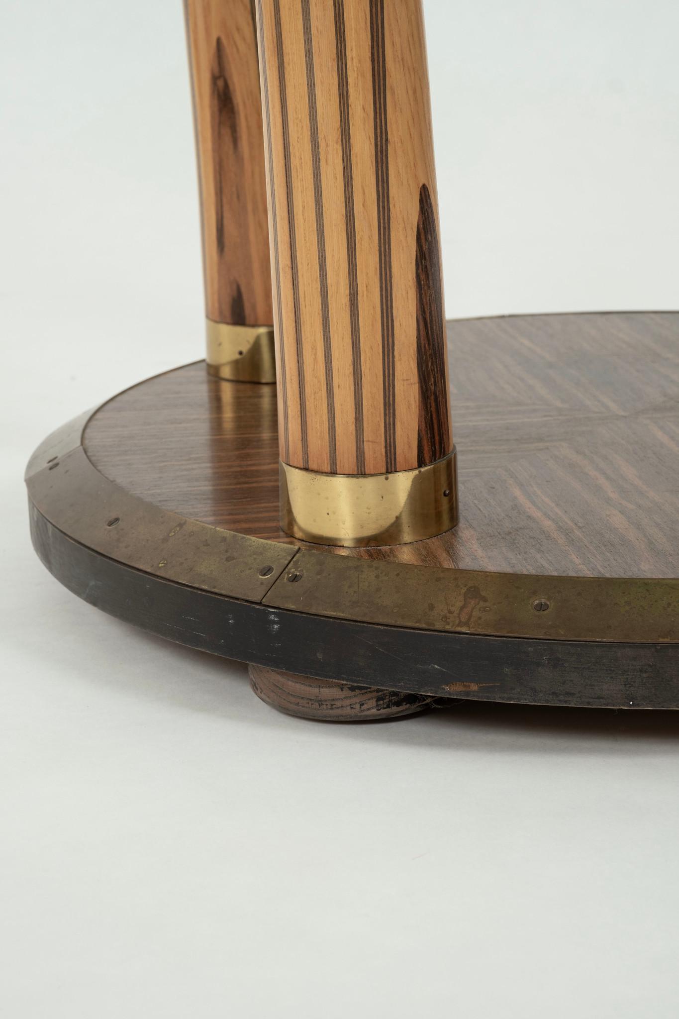 20ième siècle Table de salle à manger Zebrawood Macassar Faux Tusk avec plateau en verre en vente