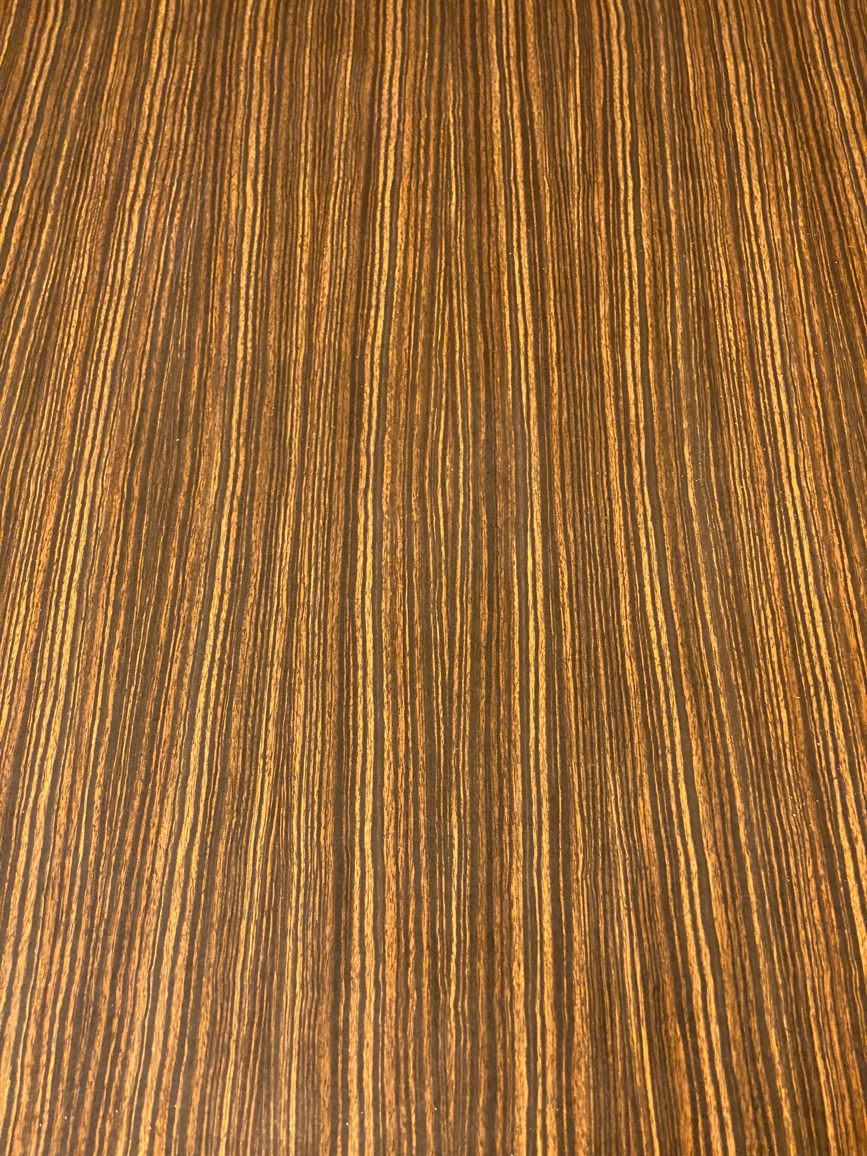 Late 20th Century Zebrawood Laminate Round Dining Table For Sale