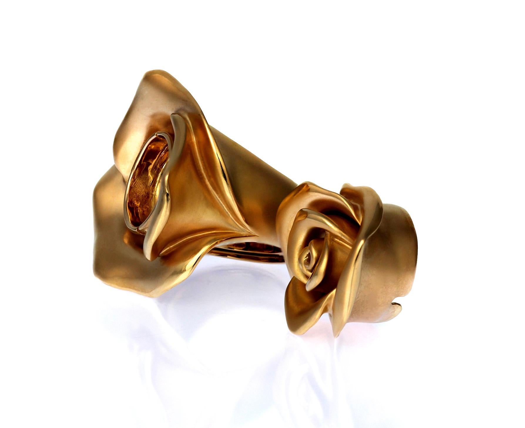Modern Zegg & Cerlati Designer 'Monaco' Rose Ring with Perfume in 18K Rose Gold For Sale
