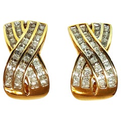 ZEI Boucles d
oreilles en or jaune et blanc 10k avec 1.68 carat de diamant Omega Back