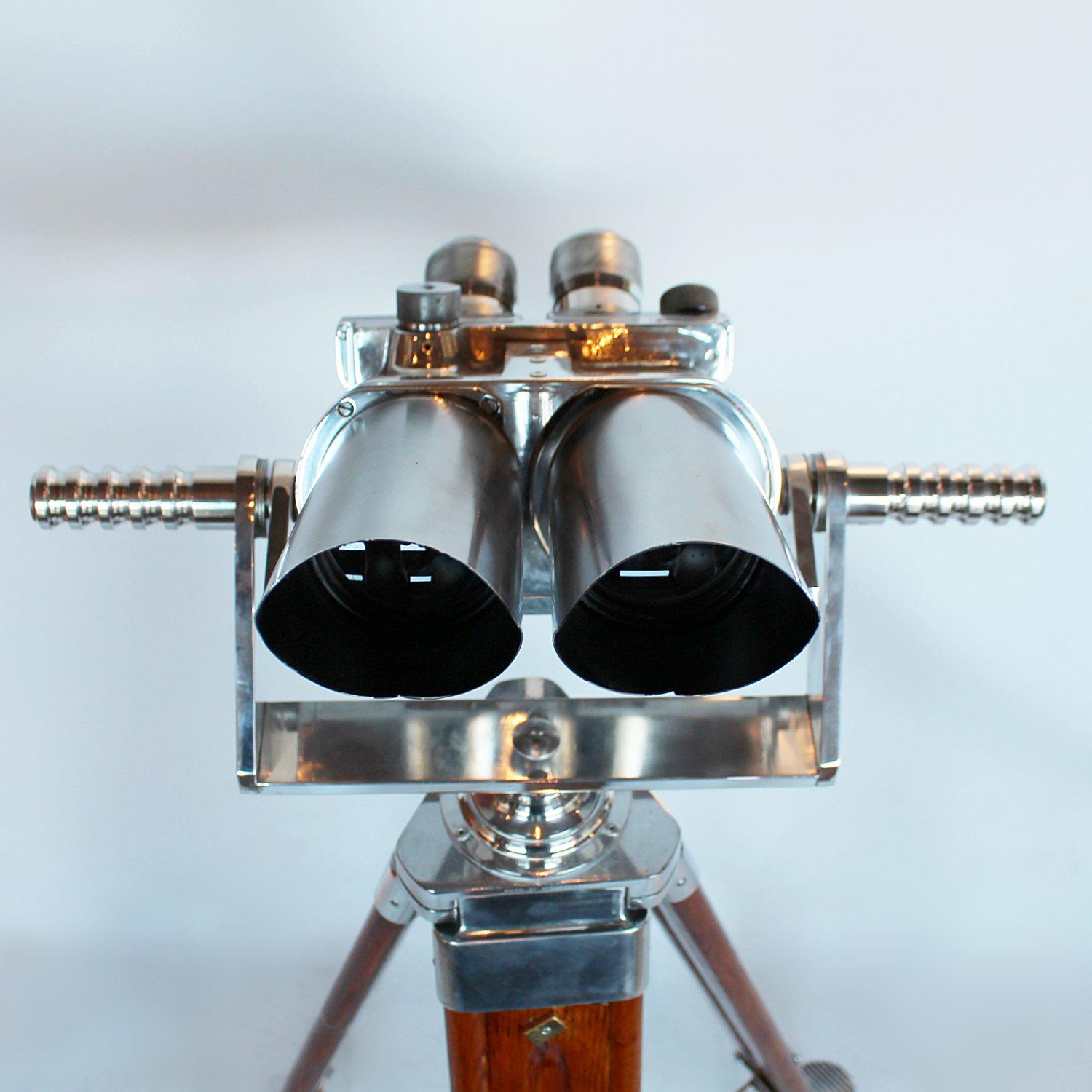 Zeiss 10 x 80 Naval Binoculars Set on a Wooden Tripod, German, circa 1940 In Good Condition In Forest Row, East Sussex