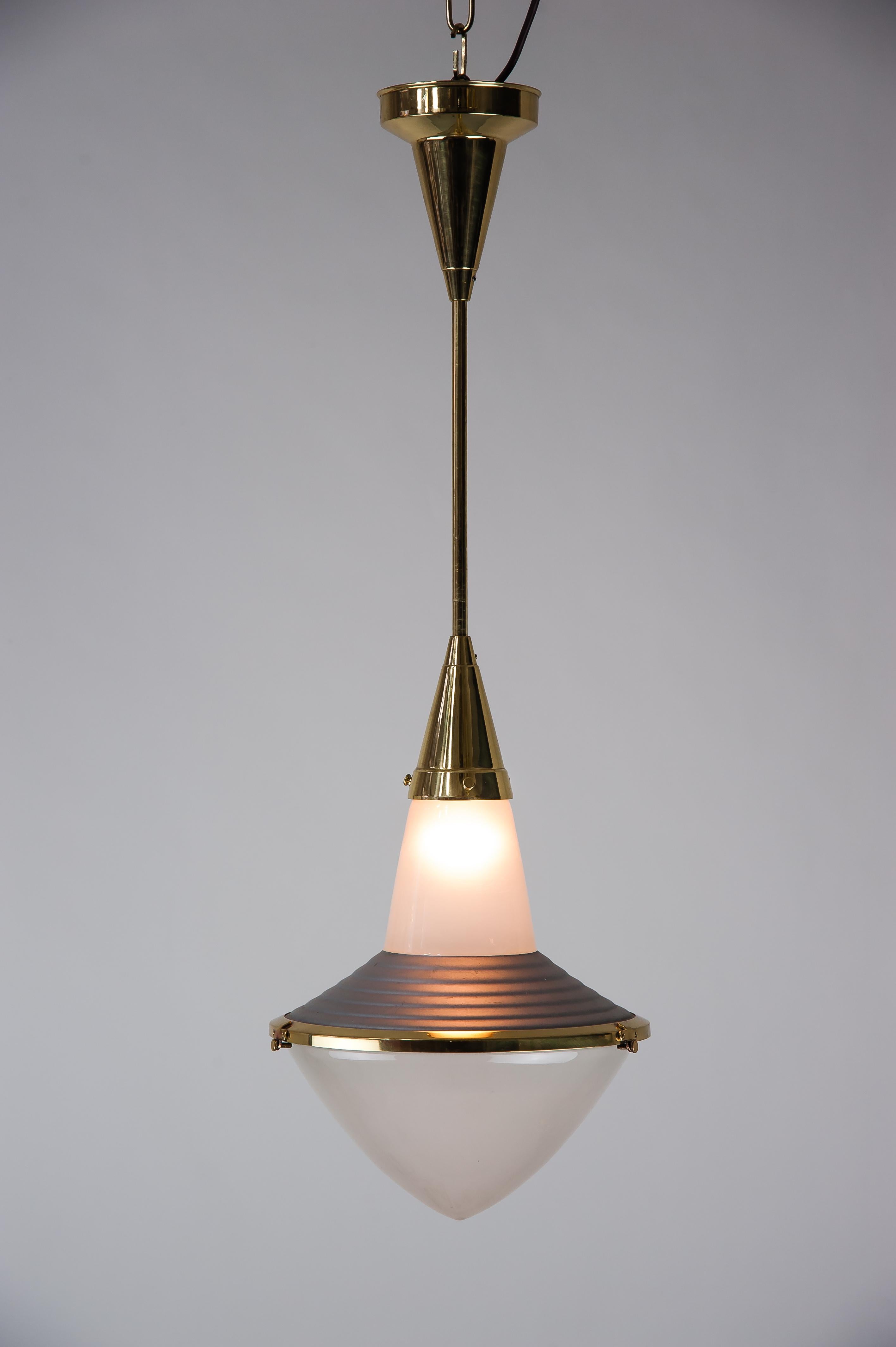 Milieu du XXe siècle Lampe Art déco Zeiss Ikon d'Adolf Meyer Bauhaus, Allemagne, vers les années 1930 en vente