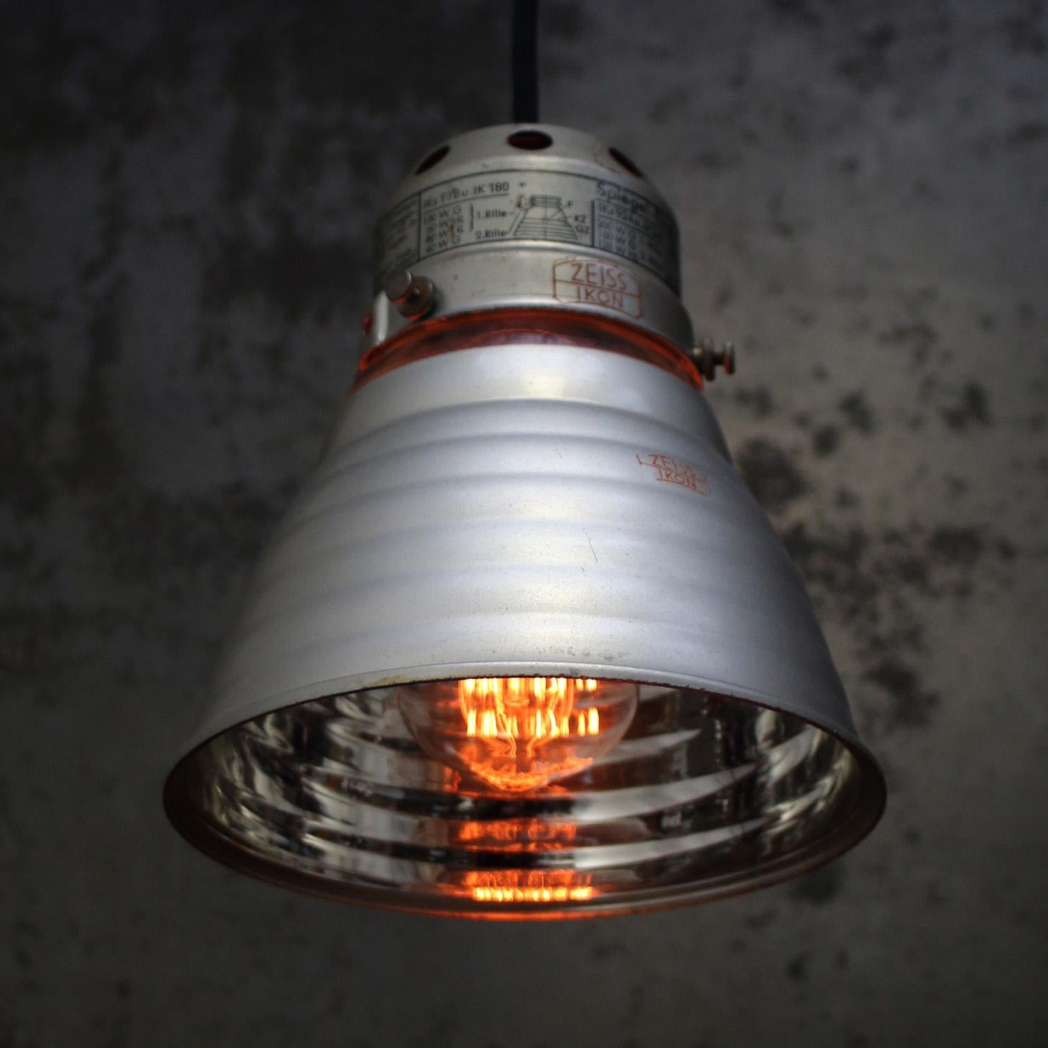 Alluminio Zeiss Ikon IK180 Mercury Mirror Glass Pendant Lights in vendita