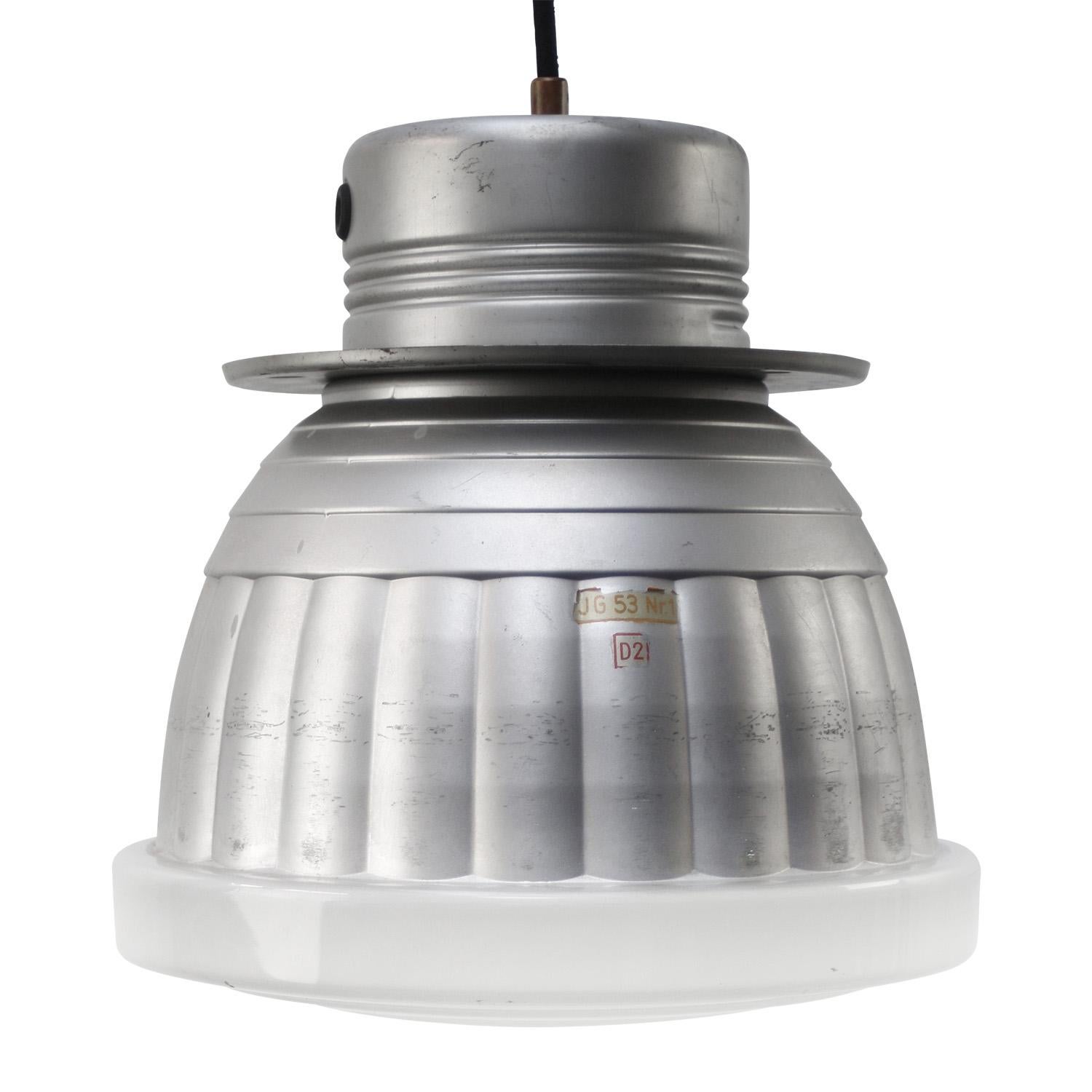 Zeiss Ikon mercury mirror glass pendant by Adolf Meyer
Metal top

Weight: 2.60 kg / 5.7 lb

Priced per individual item. All lamps have been made suitable by international standards for incandescent light bulbs, energy-efficient and LED bulbs.