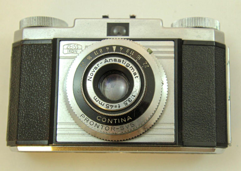 ZEISS Ikon コンティナ Novar 45 mm f3.5 独製　美品 ZEISS Ikon Novar-Anastigmat 45mm F3.5 Film Camera 1950s For Sale