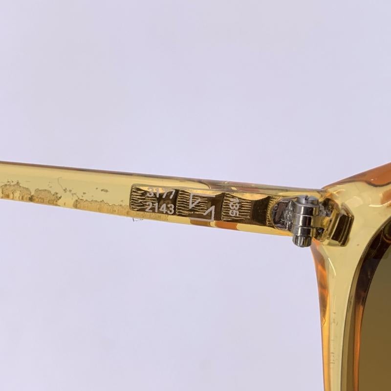 Lunettes de soleil ovales pour femmes Zeiss Vintage Mod. 3177 2143 57/17 135 mm Pour femmes en vente