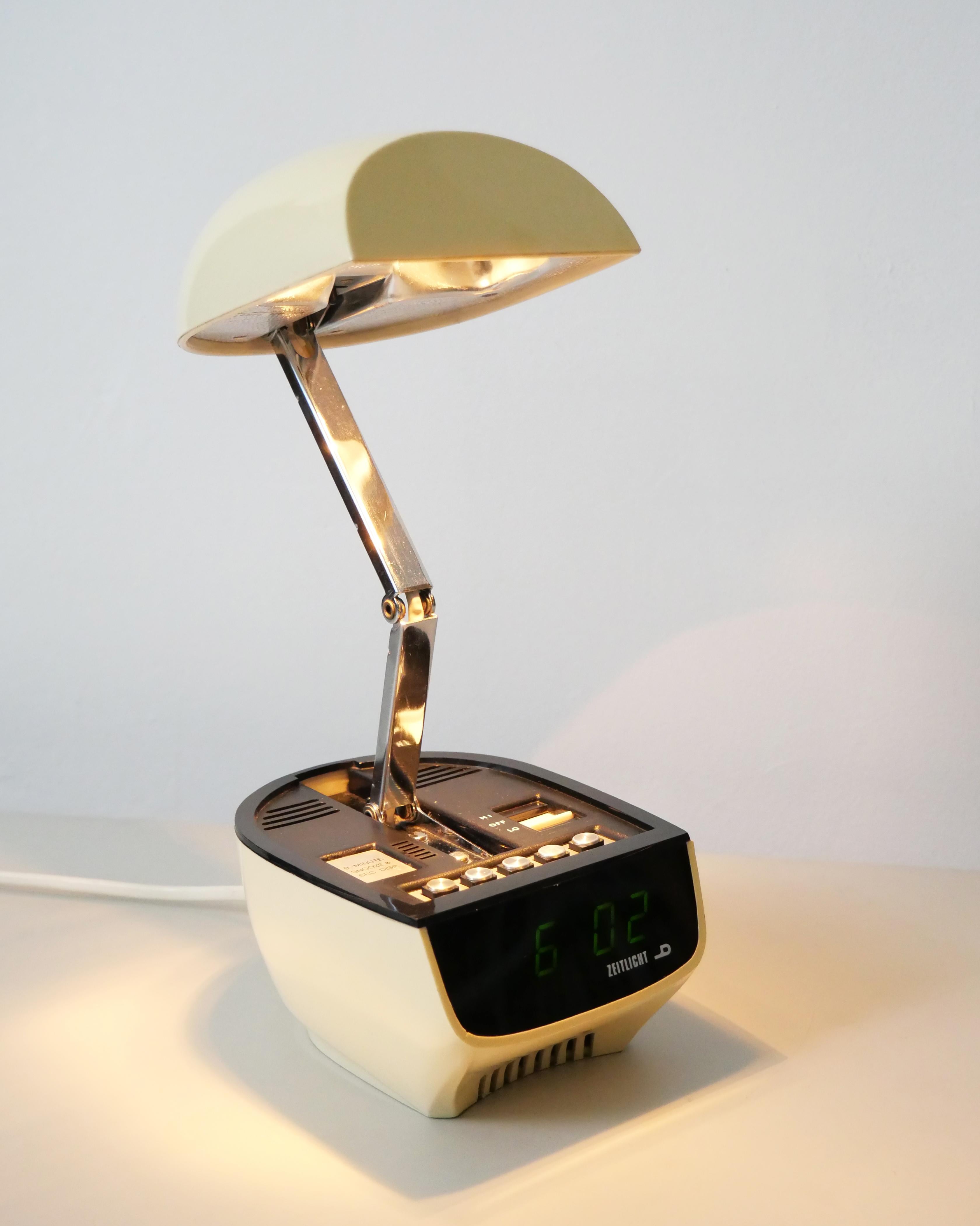Late 20th Century Zeitlicht Desk/Table/Bedside Lamp Alarm Clock, 1970s Spaceage Colombo Panton Era